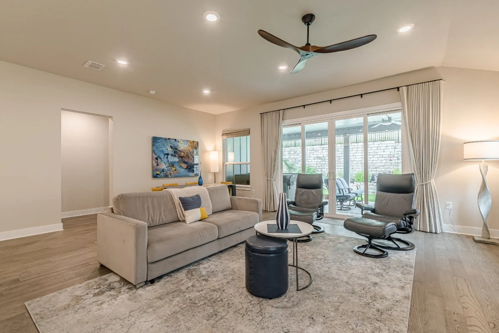 Property Slideshow image 18 of 37 | 433 skipping cedar st, San Marcos, TX, 78666