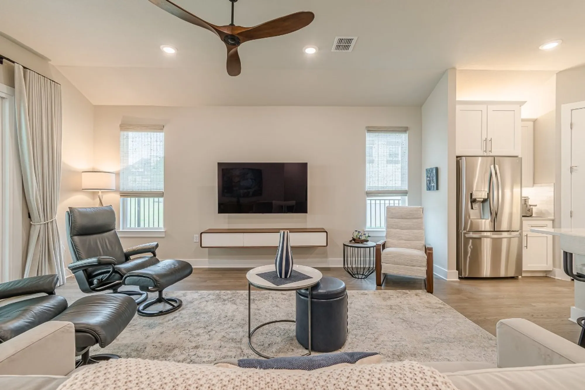 Property Slideshow image 19 of 37 | 433 skipping cedar st, San Marcos, TX, 78666