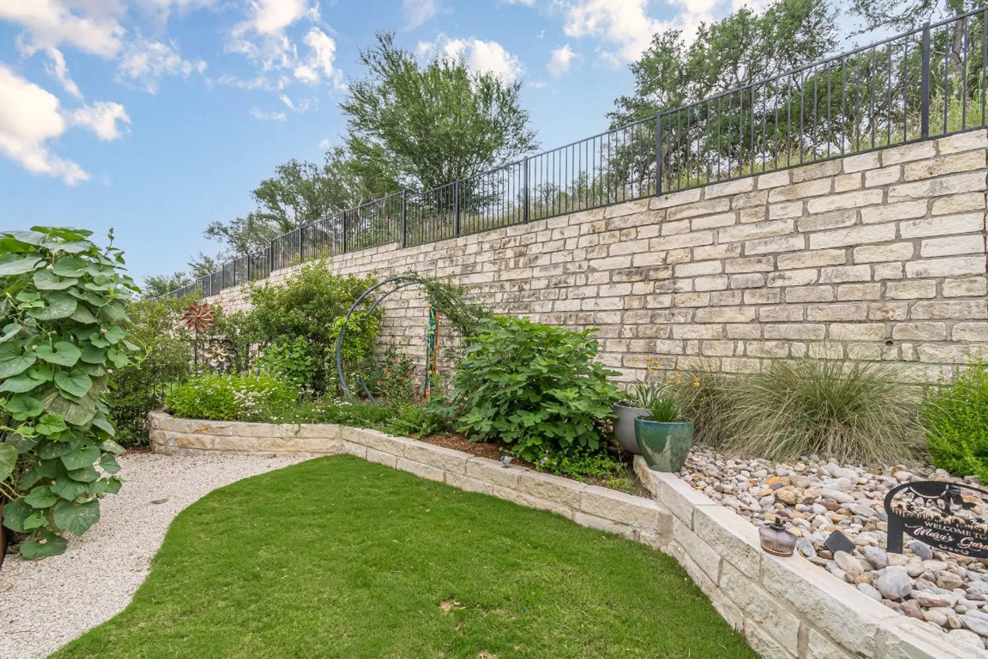 Property Slideshow image 34 of 37 | 433 skipping cedar st, San Marcos, TX, 78666