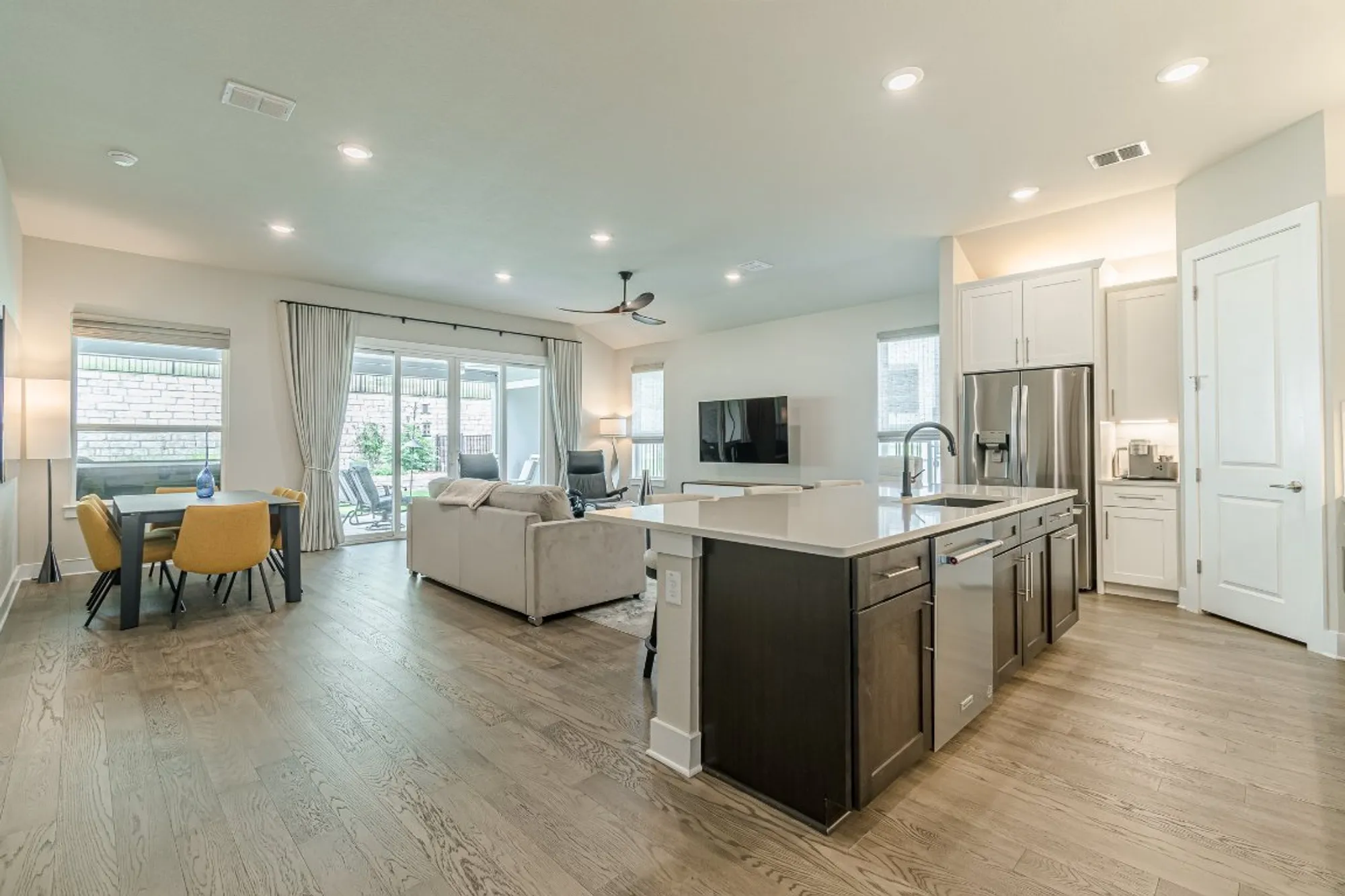 Property Slideshow image 9 of 37 | 433 skipping cedar st, San Marcos, TX, 78666