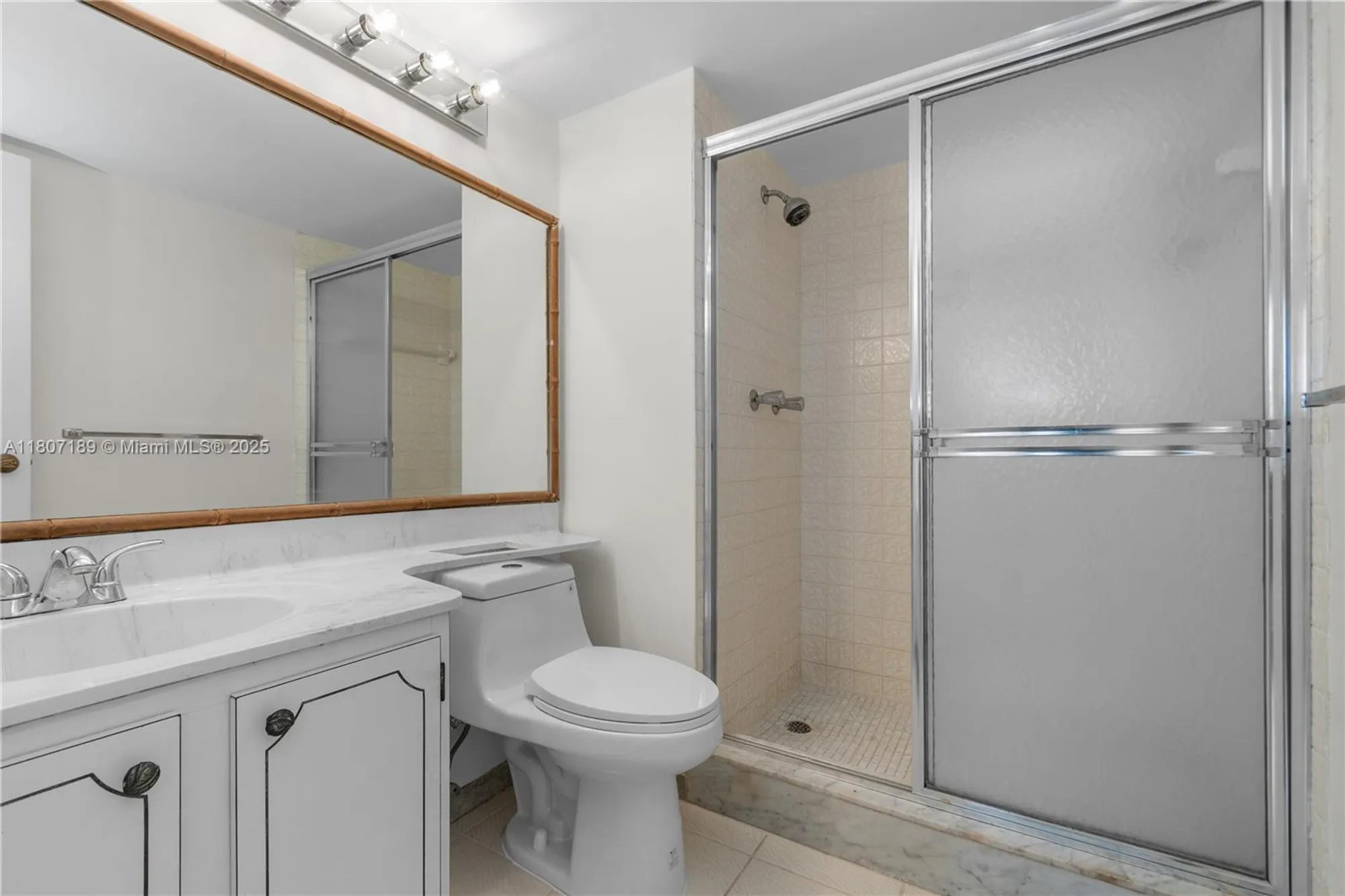 Property Slideshow image 18 of 25 | 9220 s hollybrook lake dr apt 208, Pembroke Pines, FL, 33025