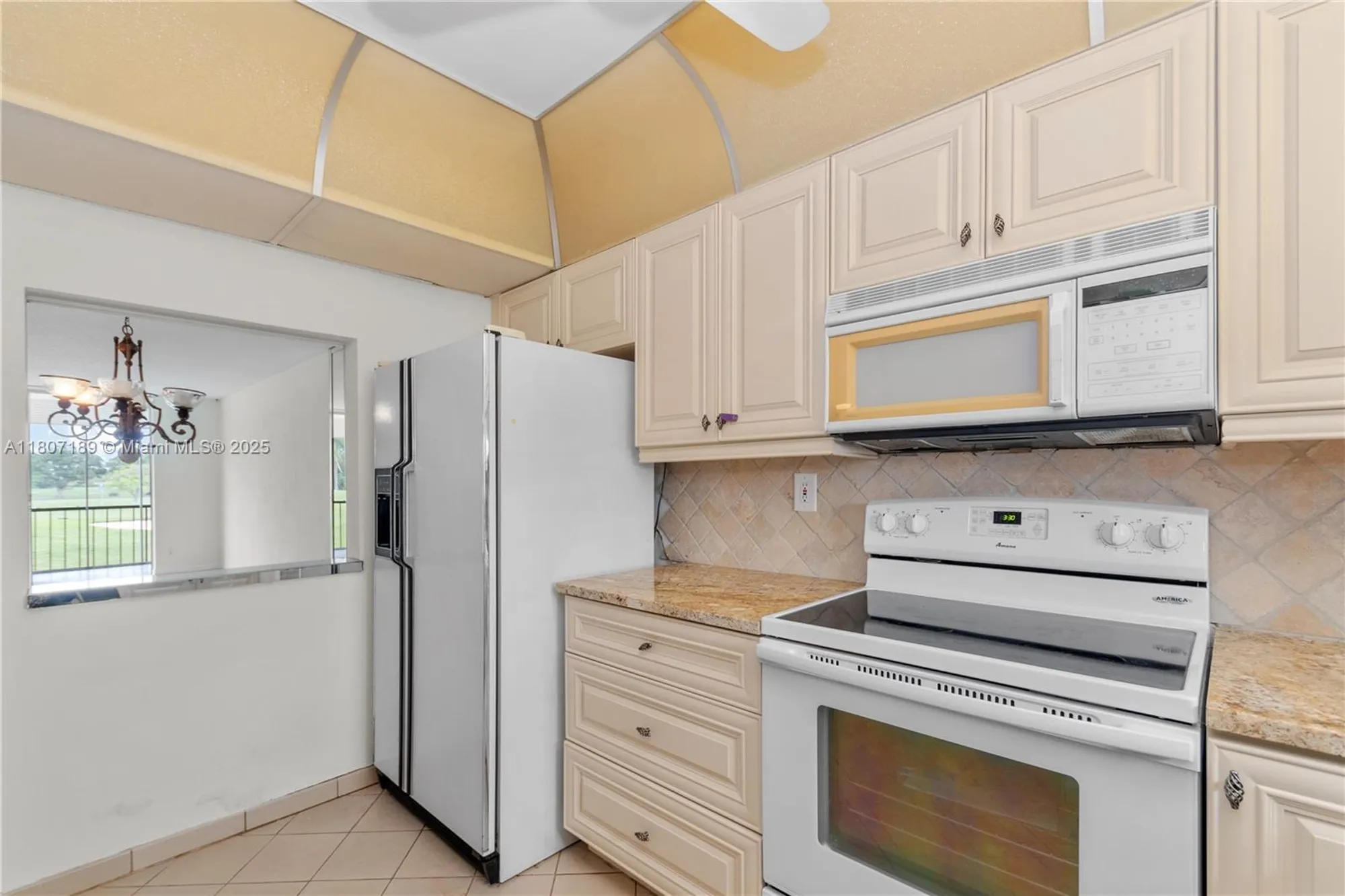 Property Slideshow image 12 of 25 | 9220 s hollybrook lake dr apt 208, Pembroke Pines, FL, 33025