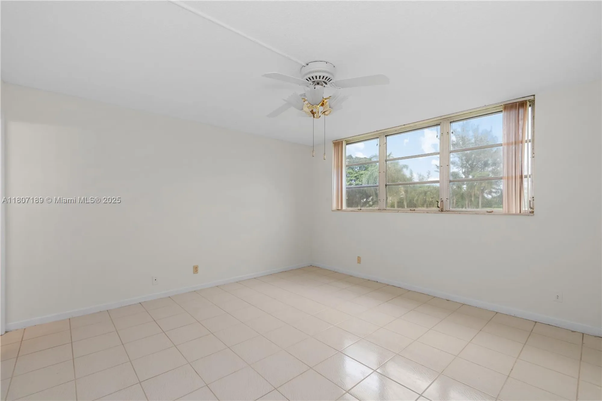 Property Slideshow image 21 of 25 | 9220 s hollybrook lake dr apt 208, Pembroke Pines, FL, 33025