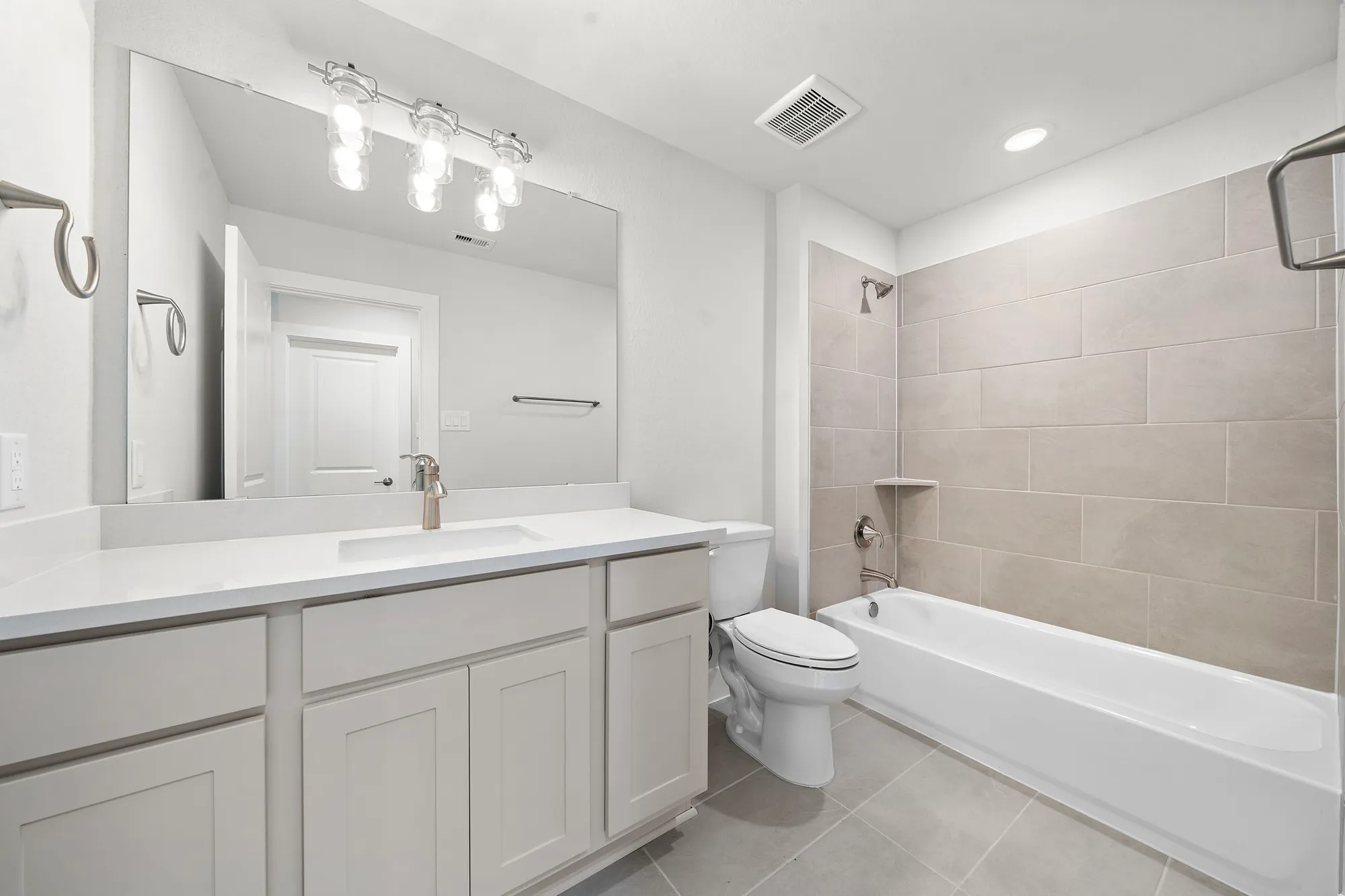 Property Slideshow image 37 of 49 | 21807 victory green way, Porter, TX, 77365