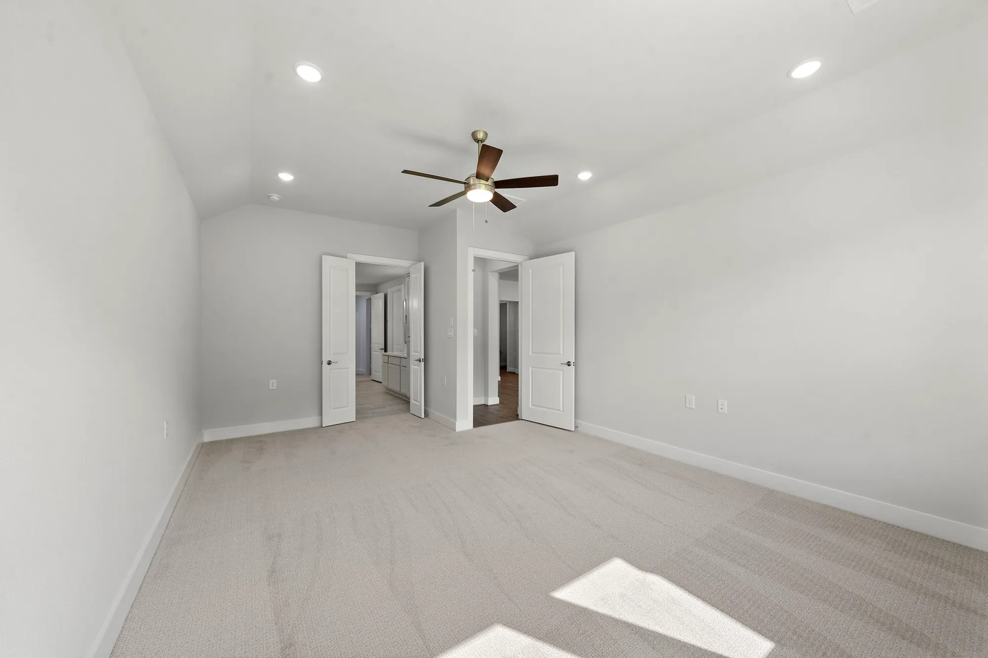 Property Slideshow image 33 of 49 | 21807 victory green way, Porter, TX, 77365