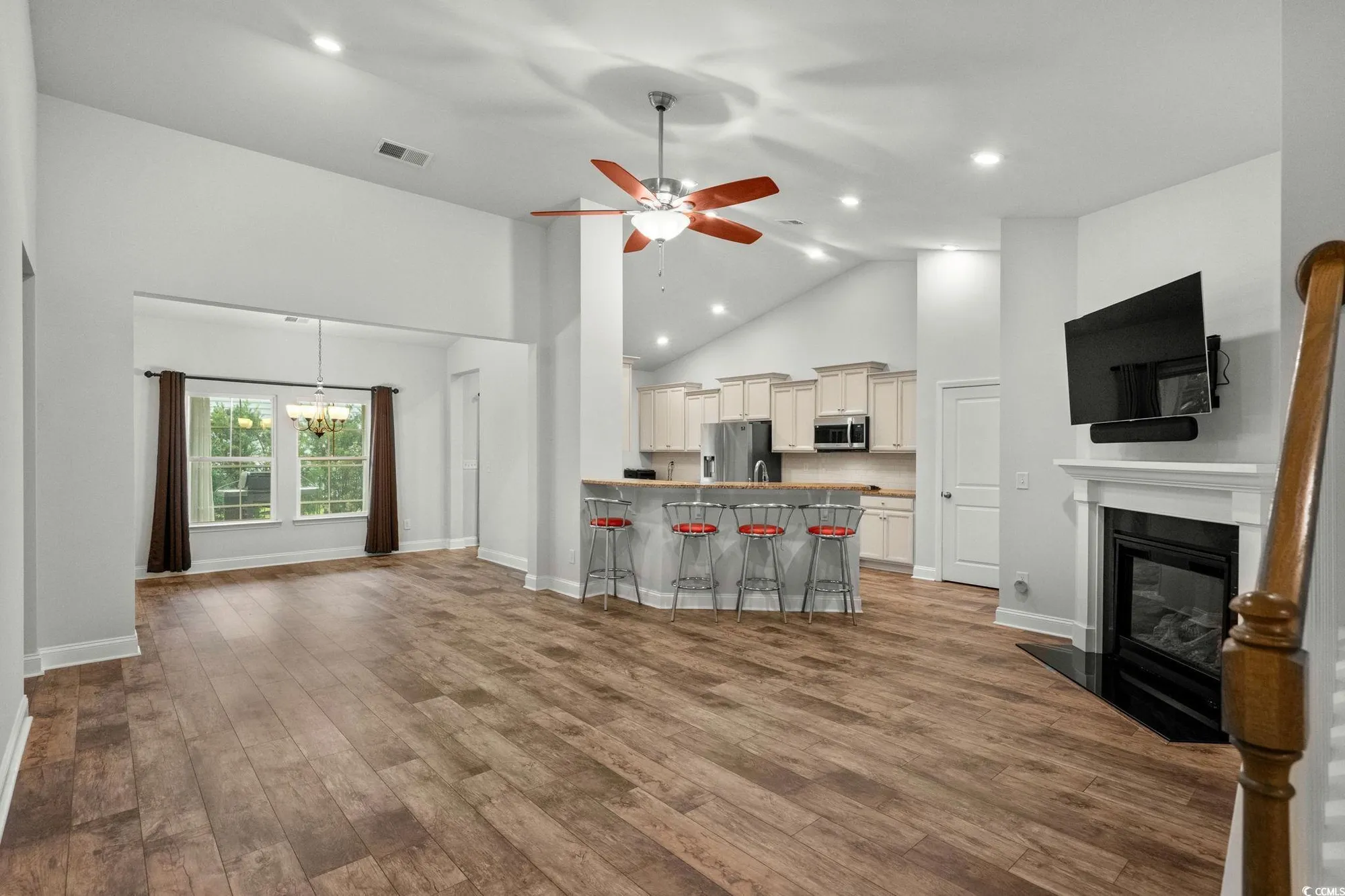 Property Slideshow image 15 of 40 | 450 oaklanding ln, Murrells Inlet, SC, 29576
