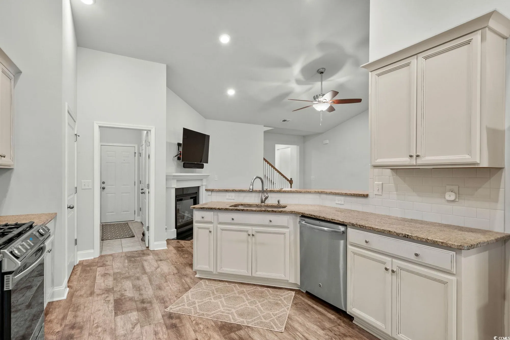Property Slideshow image 19 of 40 | 450 oaklanding ln, Murrells Inlet, SC, 29576
