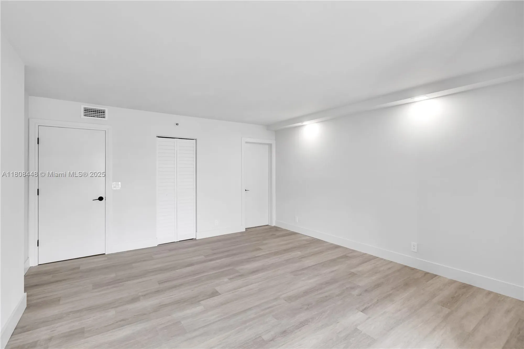 Property Slideshow image 26 of 35 | 14475 strathmore ln apt 305, Delray Beach, FL, 33446