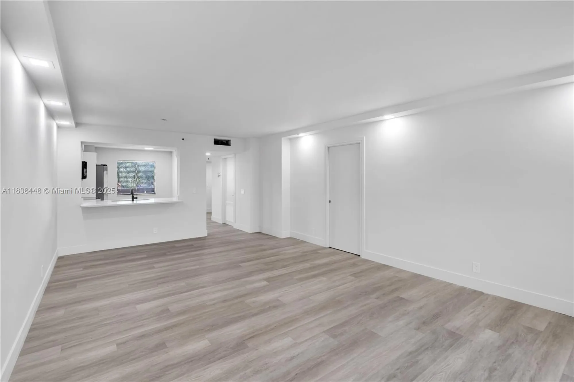 Property Slideshow image 3 of 35 | 14475 strathmore ln apt 305, Delray Beach, FL, 33446