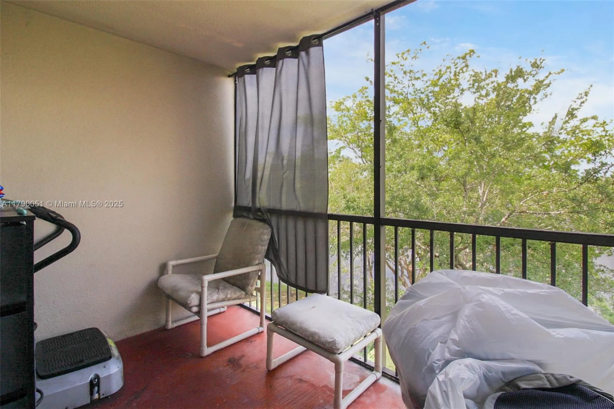 Property Slideshow image 13 of 19 | 1400 sw 137th ave 311f, Pembroke Pines, FL, 33027