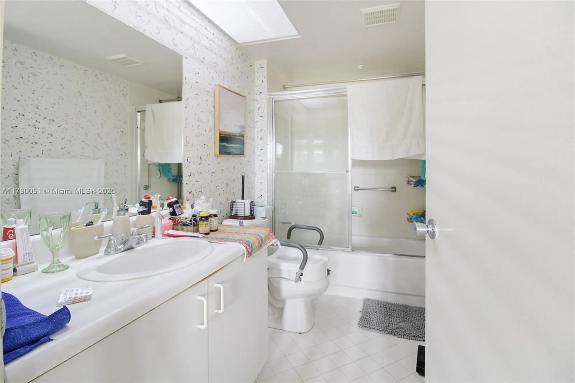 Property Slideshow image 6 of 19 | 1400 sw 137th ave 311f, Pembroke Pines, FL, 33027