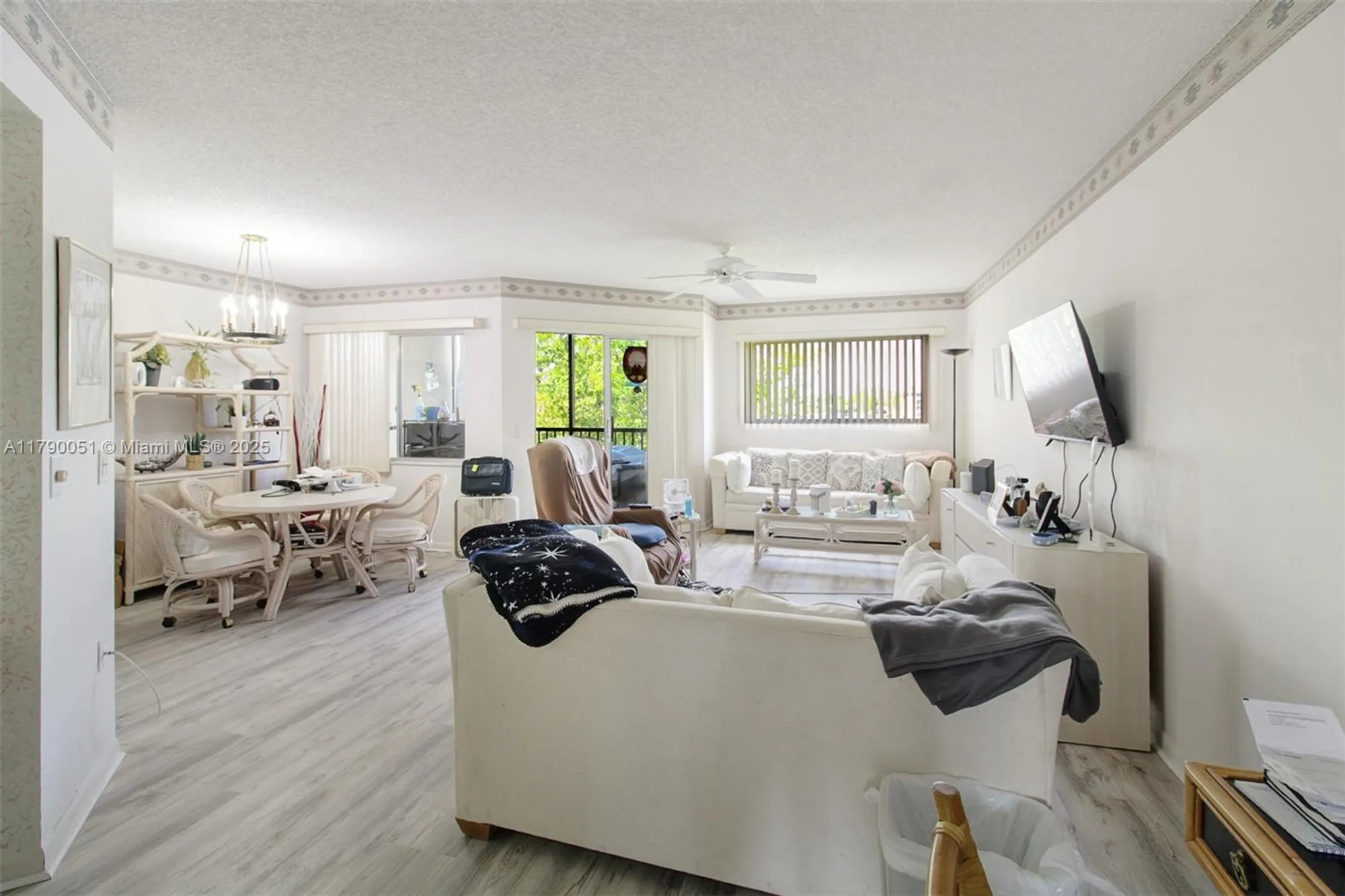 Property Slideshow image 9 of 19 | 1400 sw 137th ave 311f, Pembroke Pines, FL, 33027