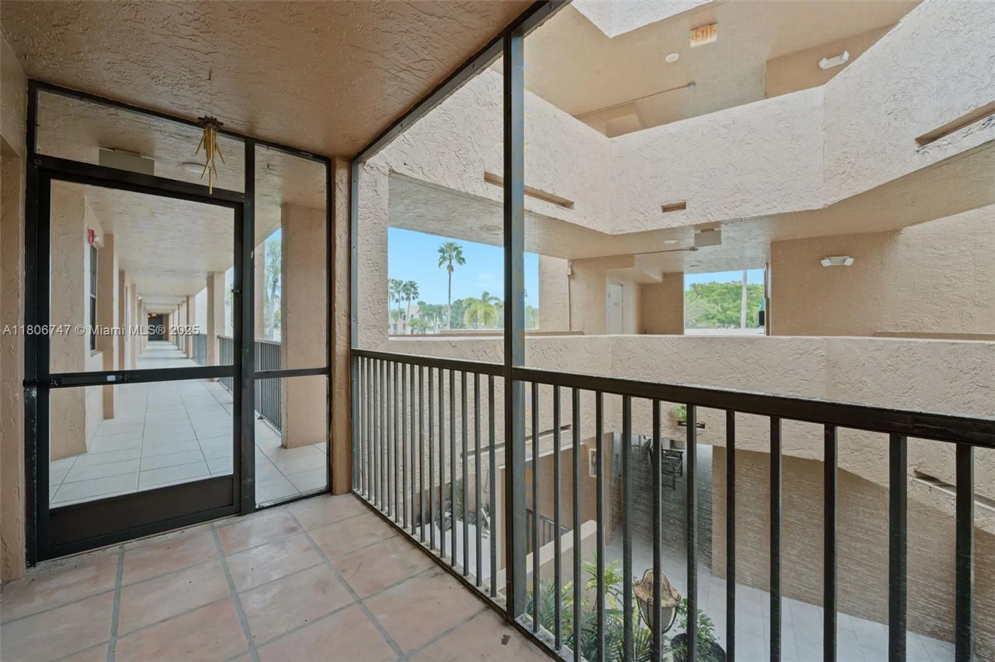 Property Slideshow image 15 of 43 | 7443 fairfax dr 208, Tamarac, FL, 33321