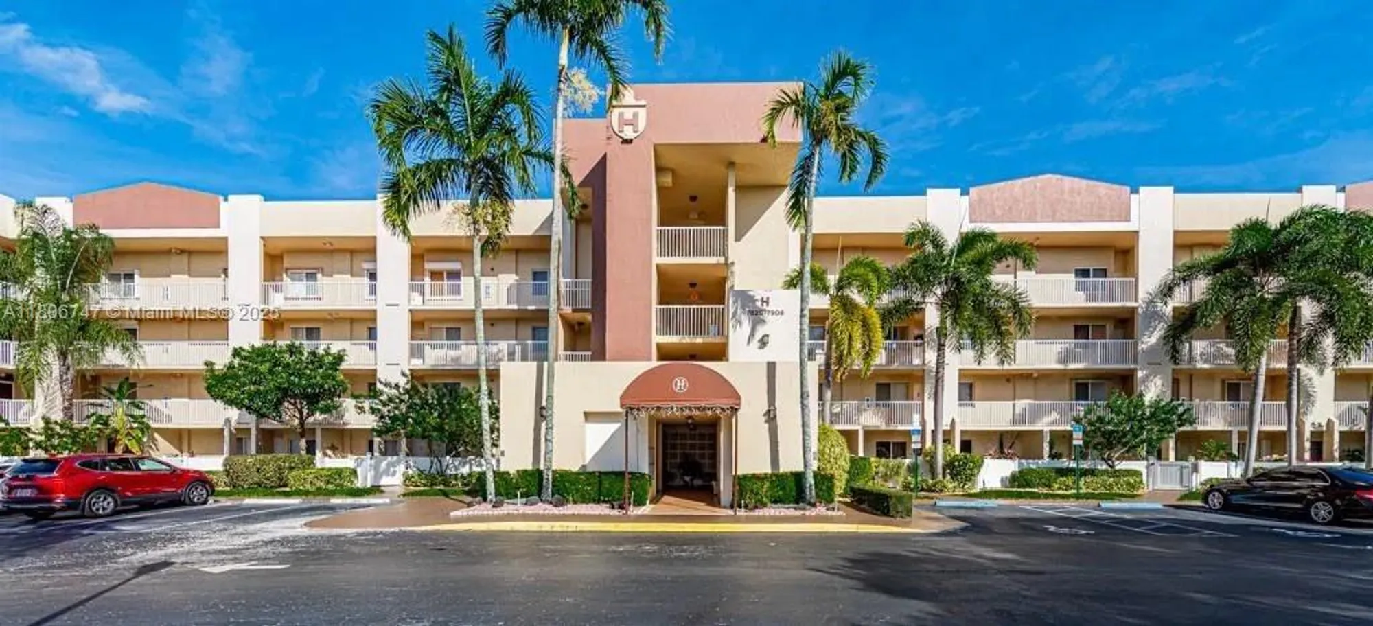 Property Slideshow image 36 of 43 | 7443 fairfax dr 208, Tamarac, FL, 33321