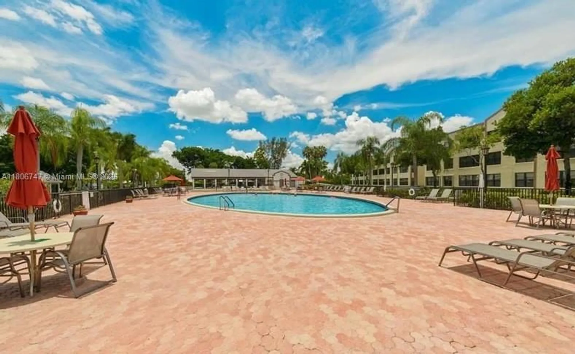 Property Slideshow image 37 of 43 | 7443 fairfax dr 208, Tamarac, FL, 33321