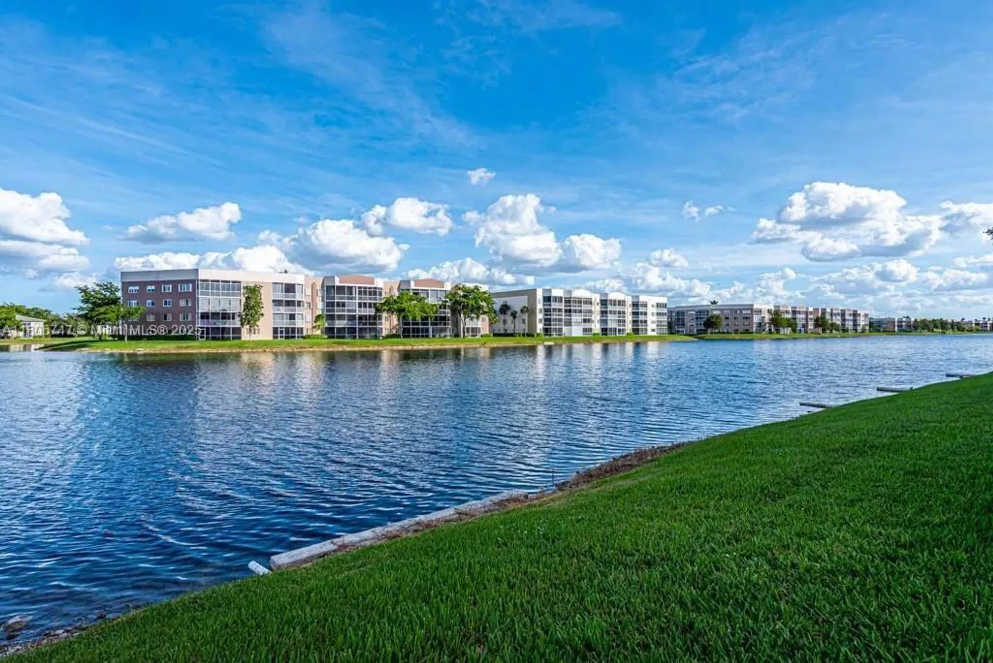 Property Slideshow image 31 of 43 | 7443 fairfax dr 208, Tamarac, FL, 33321