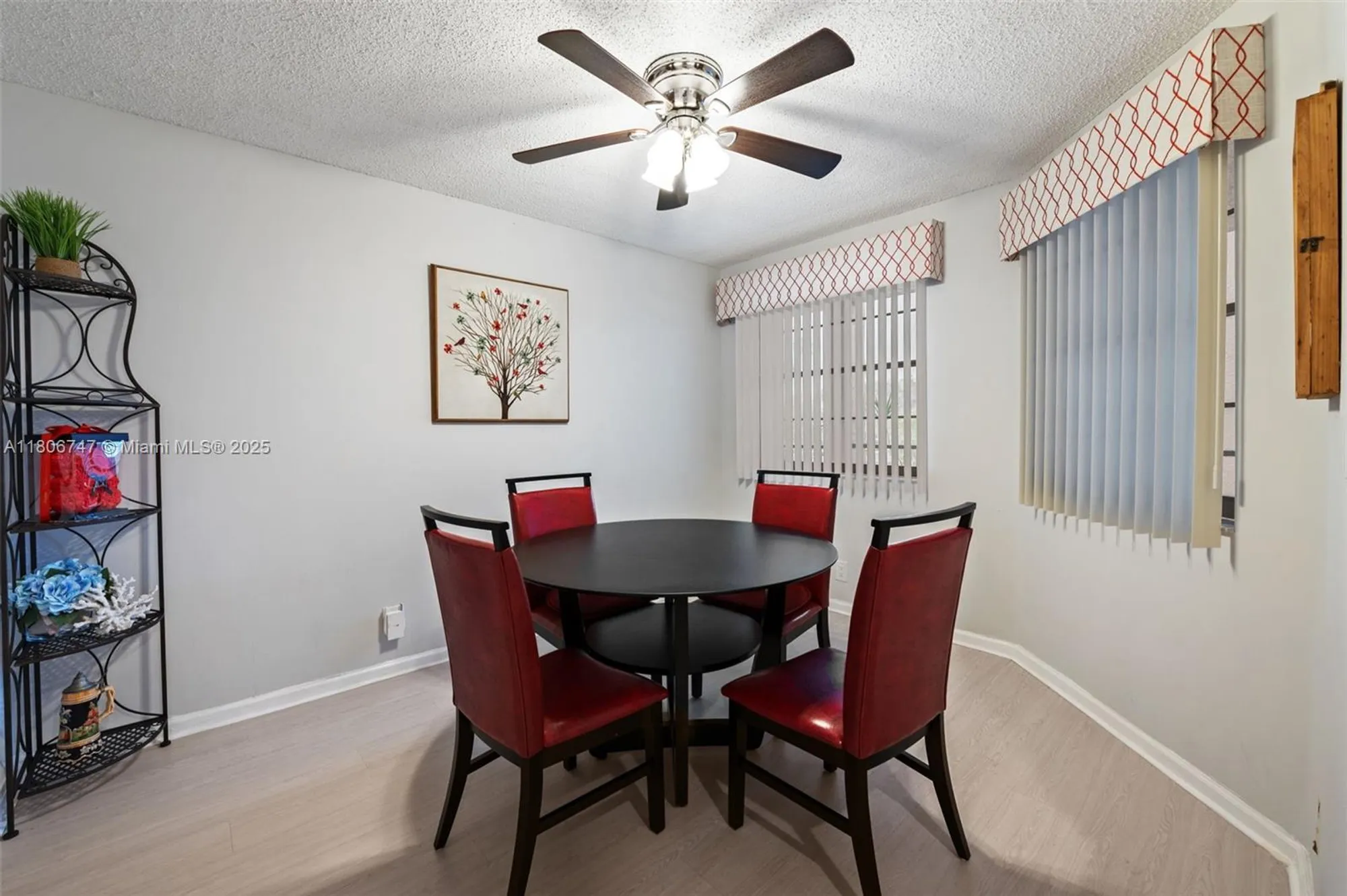 Property Slideshow image 5 of 43 | 7443 fairfax dr 208, Tamarac, FL, 33321