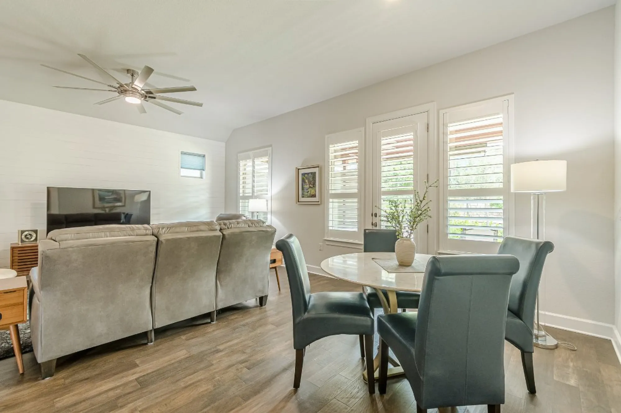 Property Slideshow image 26 of 39 | 305 dashing sycamore st, San Marcos, TX, 78666