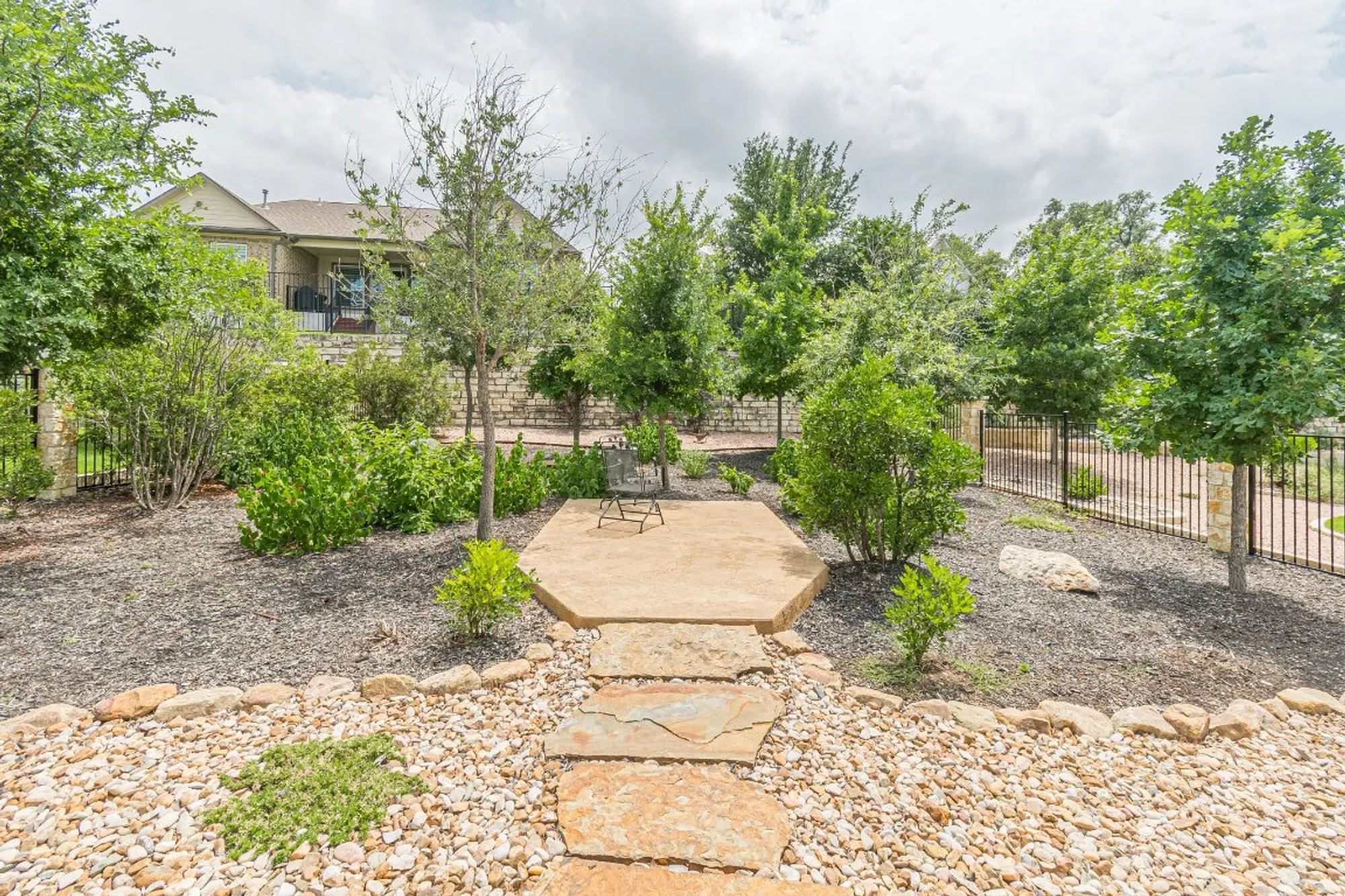 Property Slideshow image 34 of 39 | 305 dashing sycamore st, San Marcos, TX, 78666