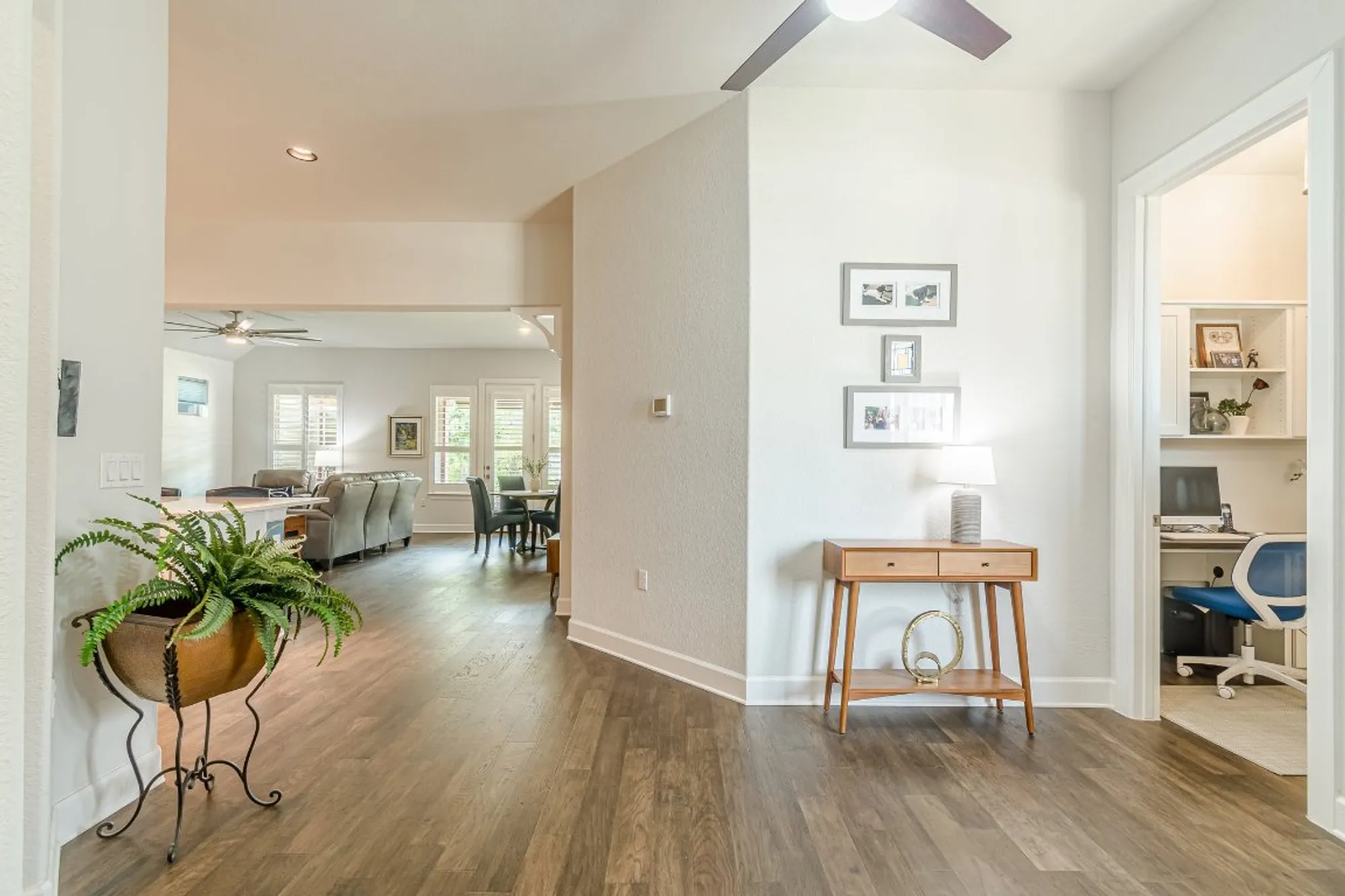 Property Slideshow image 5 of 39 | 305 dashing sycamore st, San Marcos, TX, 78666