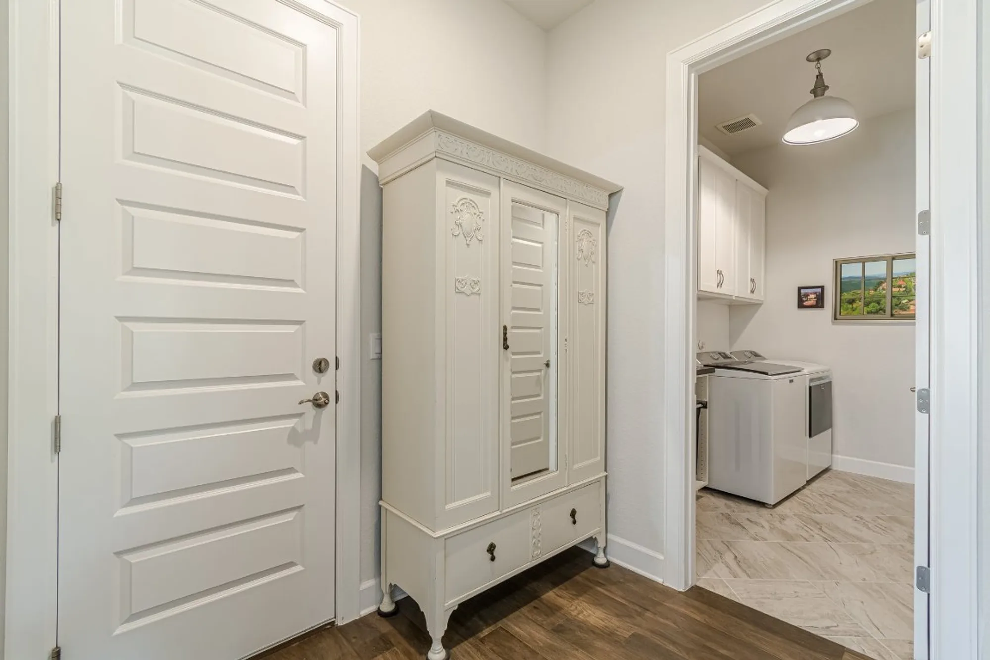 Property Slideshow image 8 of 39 | 305 dashing sycamore st, San Marcos, TX, 78666