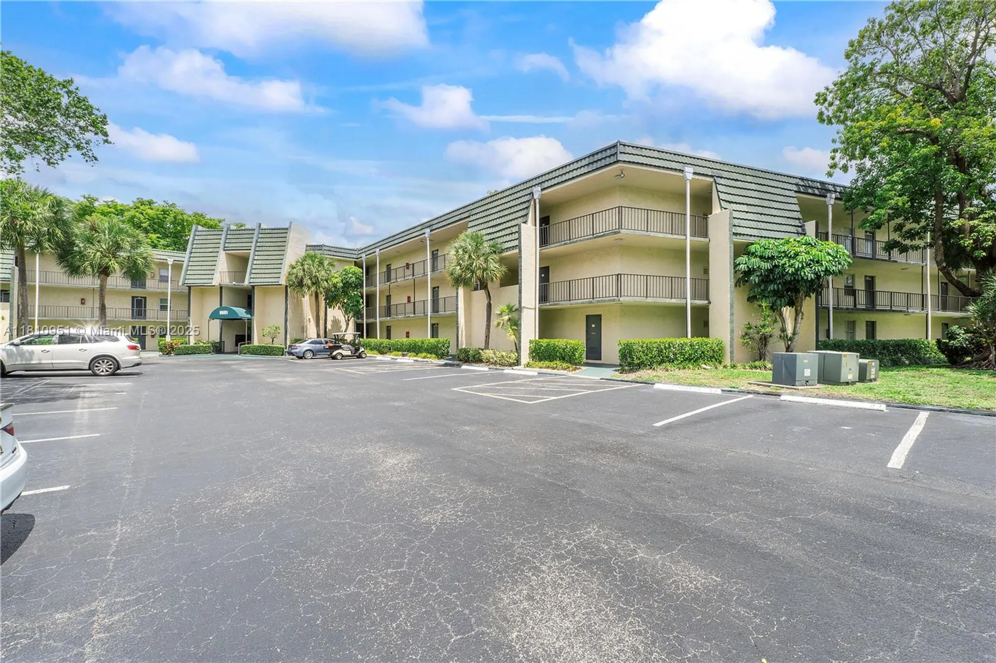 Property Slideshow image 4 of 41 | 9091 lime bay blvd 110, Tamarac, FL, 33321
