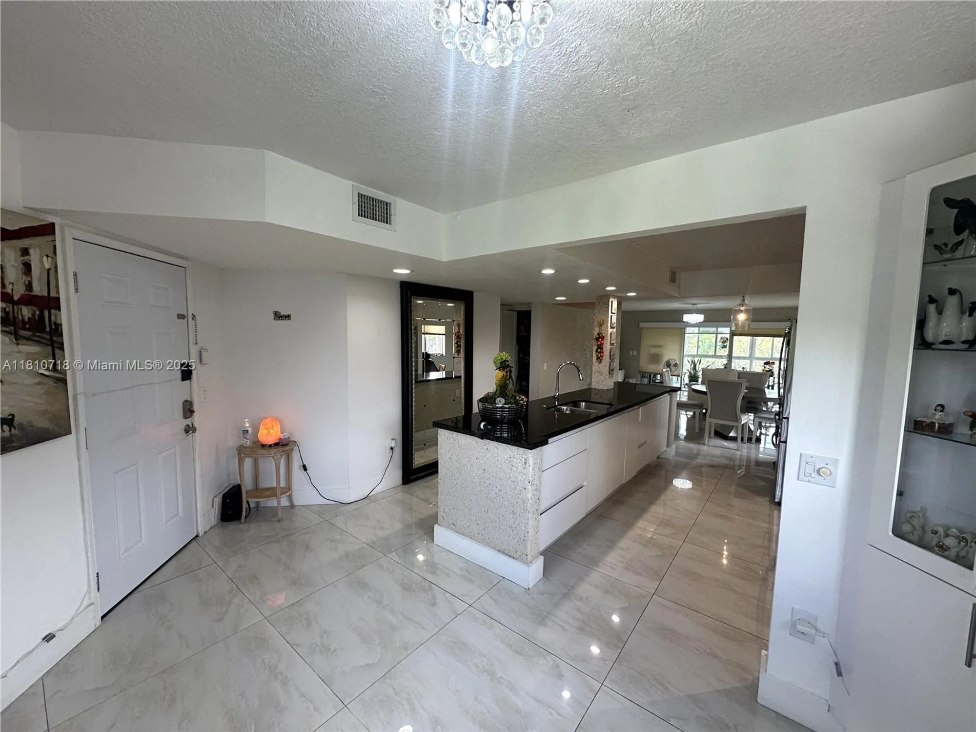 Property Slideshow image 10 of 45 | 13700 sw 14th st d412, Pembroke Pines, FL, 33027