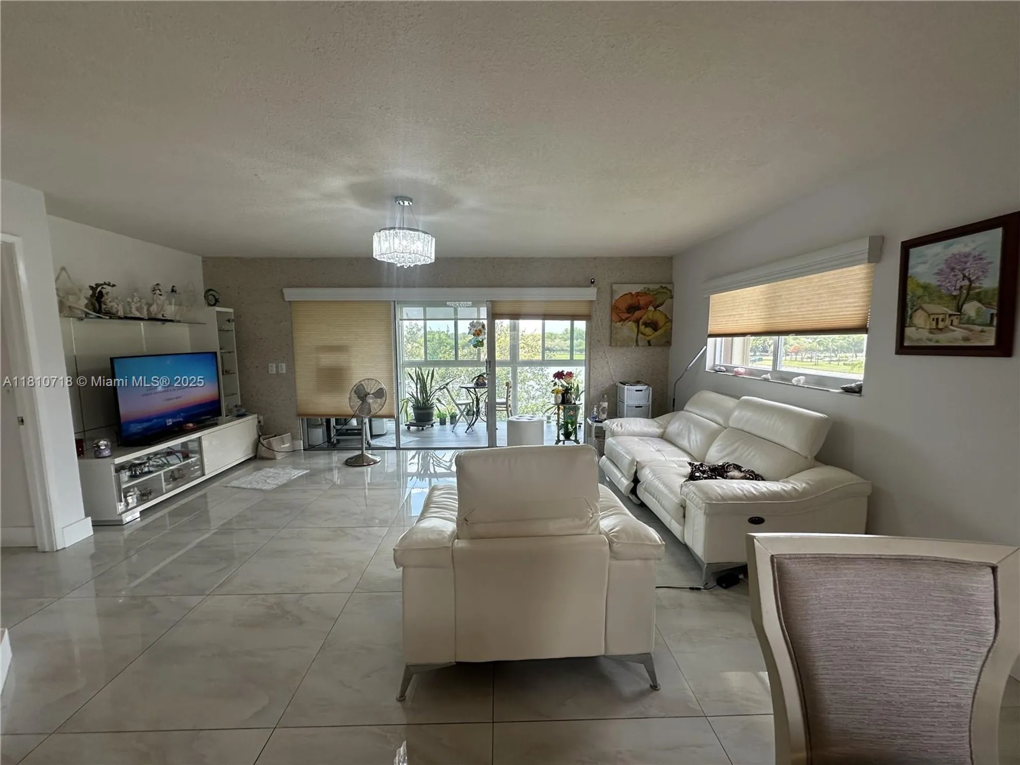 Property Slideshow image 12 of 45 | 13700 sw 14th st d412, Pembroke Pines, FL, 33027