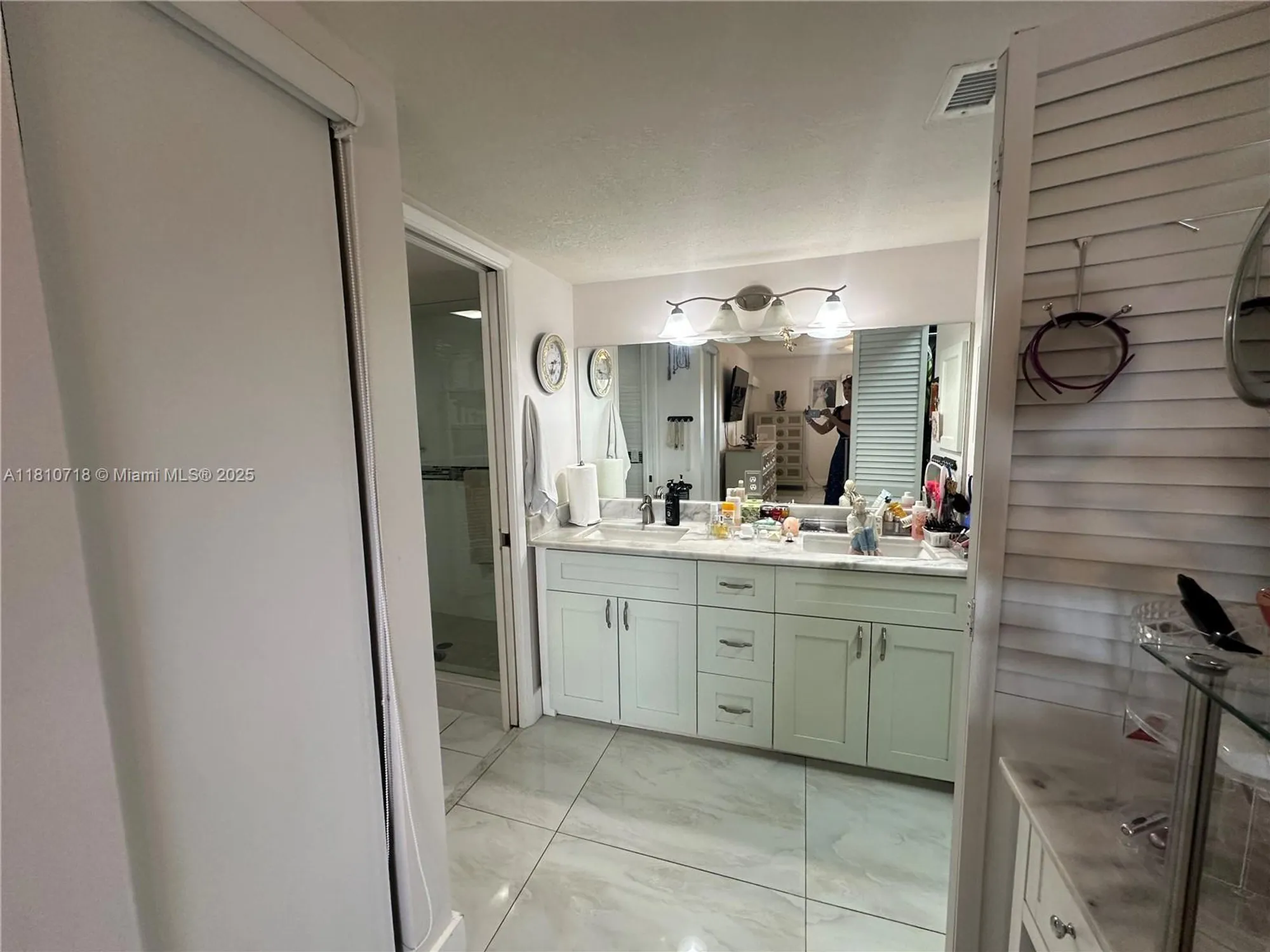 Property Slideshow image 4 of 45 | 13700 sw 14th st d412, Pembroke Pines, FL, 33027