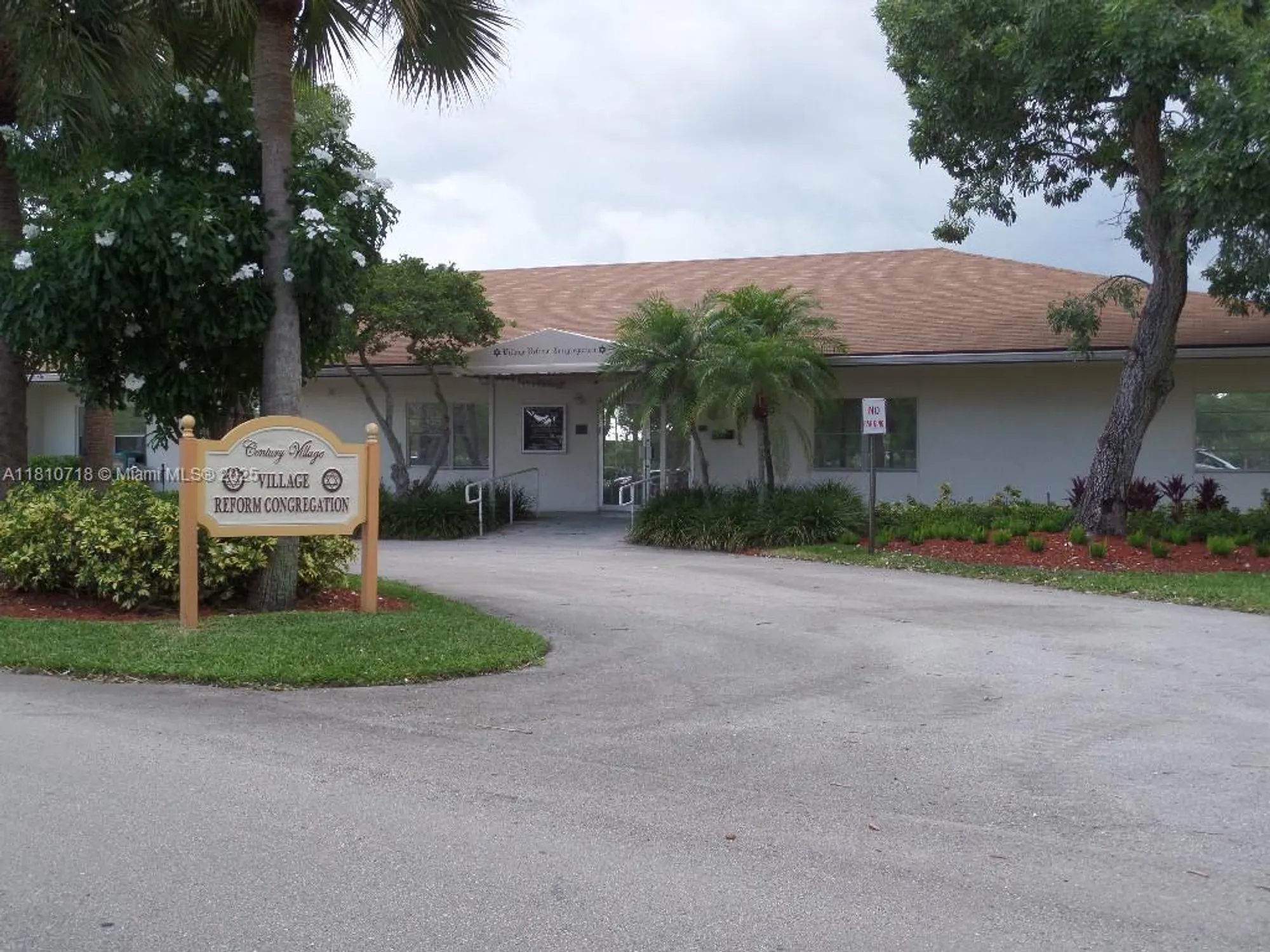 Property Slideshow image 42 of 45 | 13700 sw 14th st d412, Pembroke Pines, FL, 33027