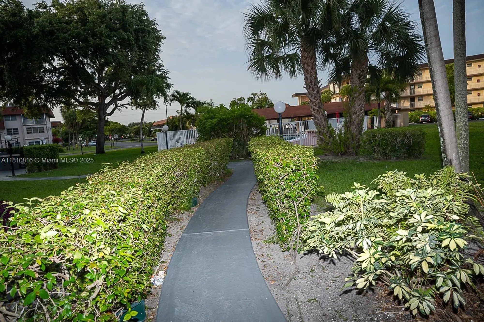 Property Slideshow image 19 of 26 | 2861 nw 47th ter apt 201a, Lauderdale Lakes, FL, 33313