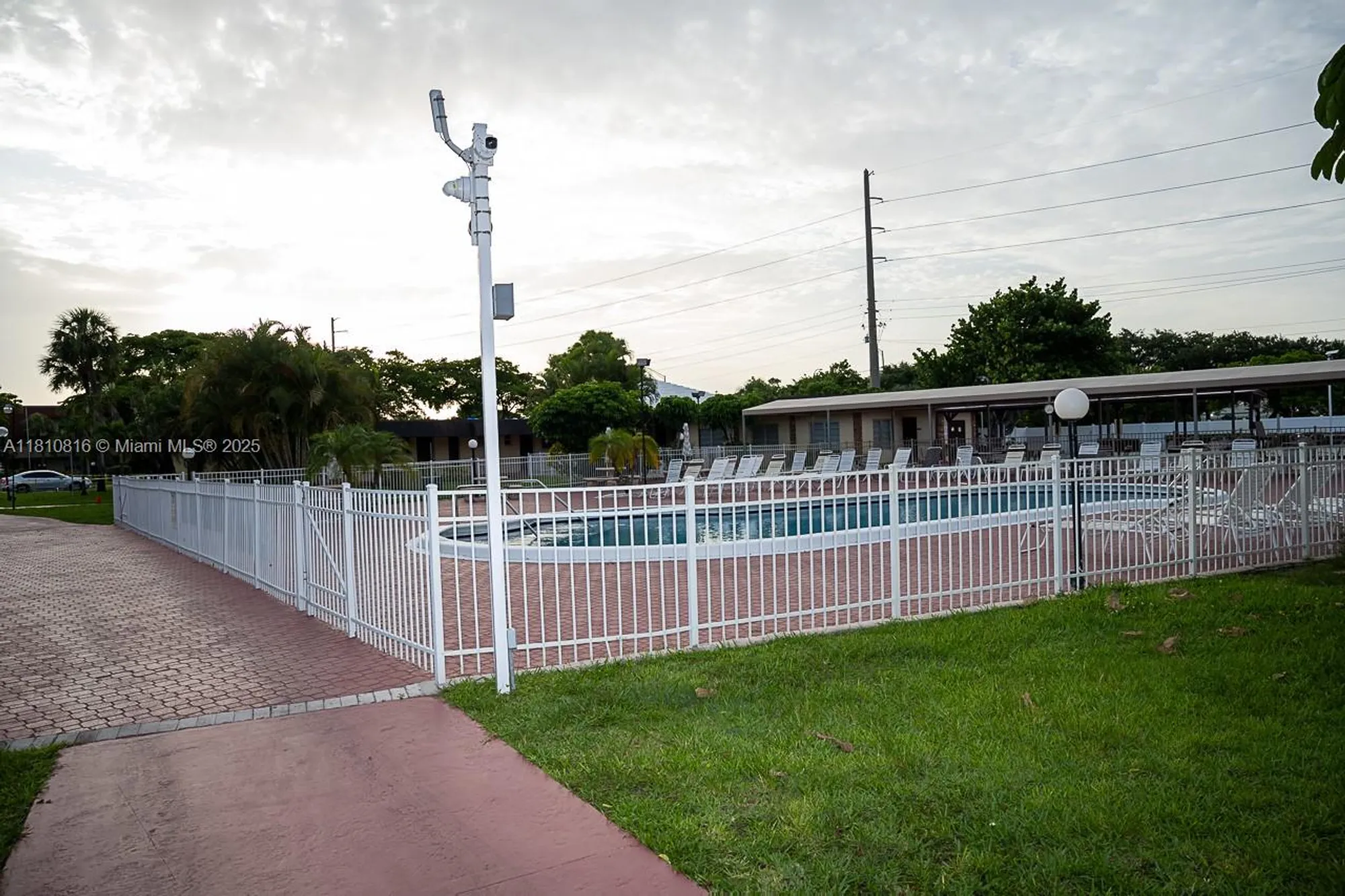 Property Slideshow image 12 of 26 | 2861 nw 47th ter apt 201a, Lauderdale Lakes, FL, 33313