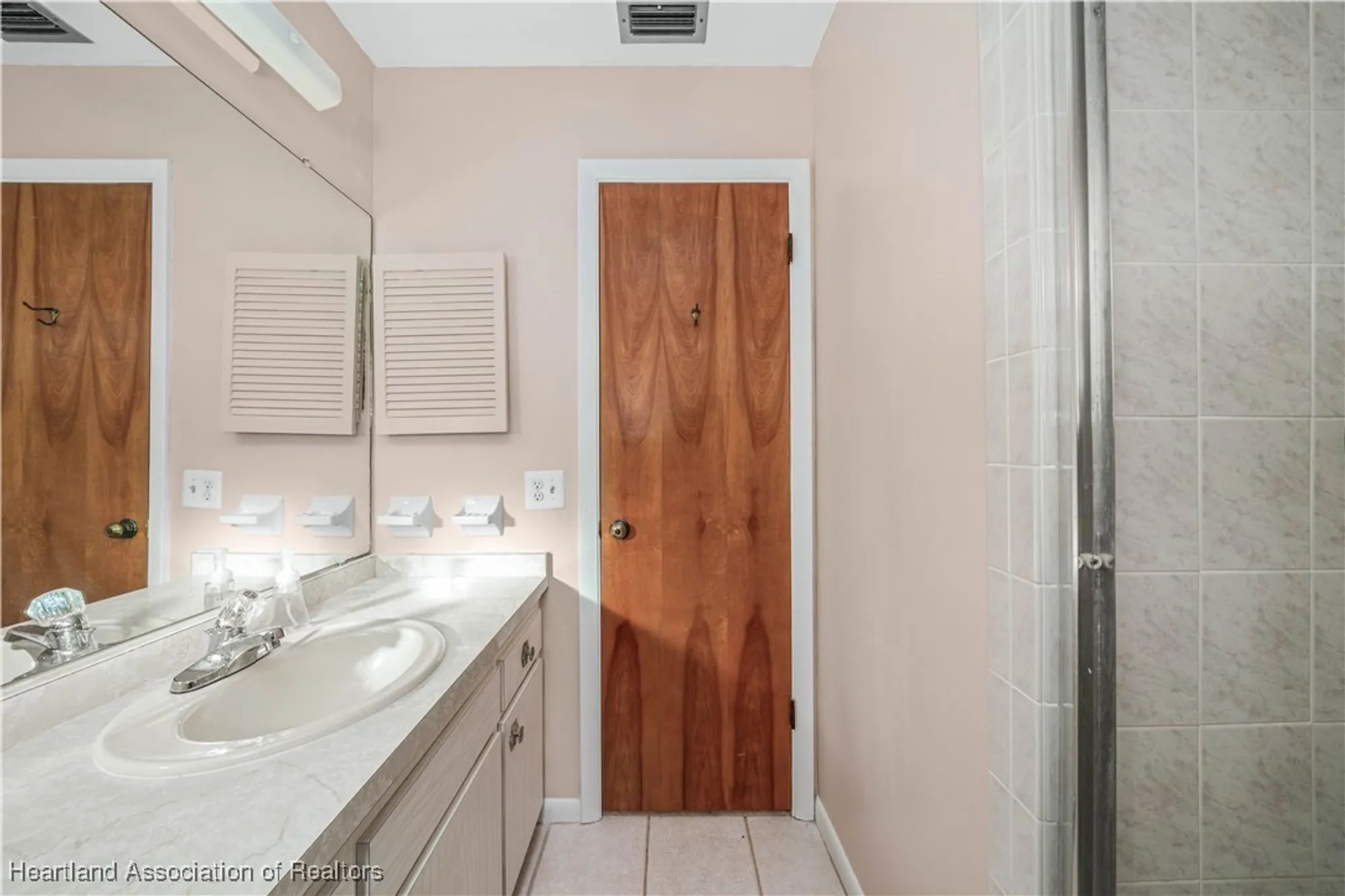 Property Slideshow image 22 of 43 | 170 parkview cir, Lake Placid, FL, 33852