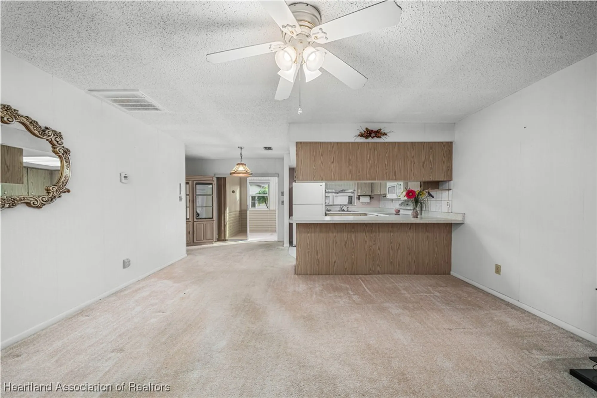 Property Slideshow image 6 of 43 | 170 parkview cir, Lake Placid, FL, 33852