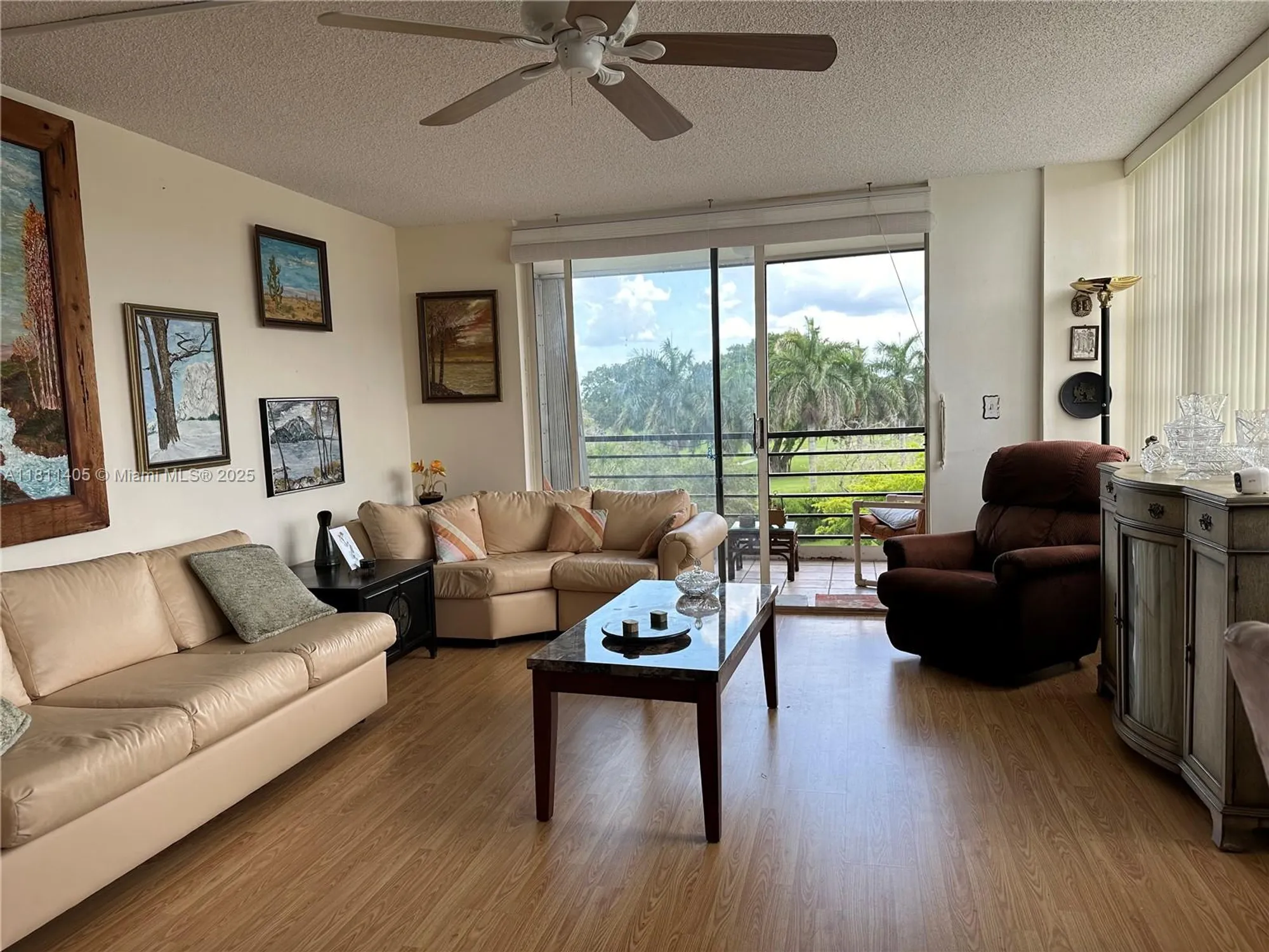 Property Slideshow image 12 of 43 | 1100 saint charles pl 411, Pembroke Pines, FL, 33026