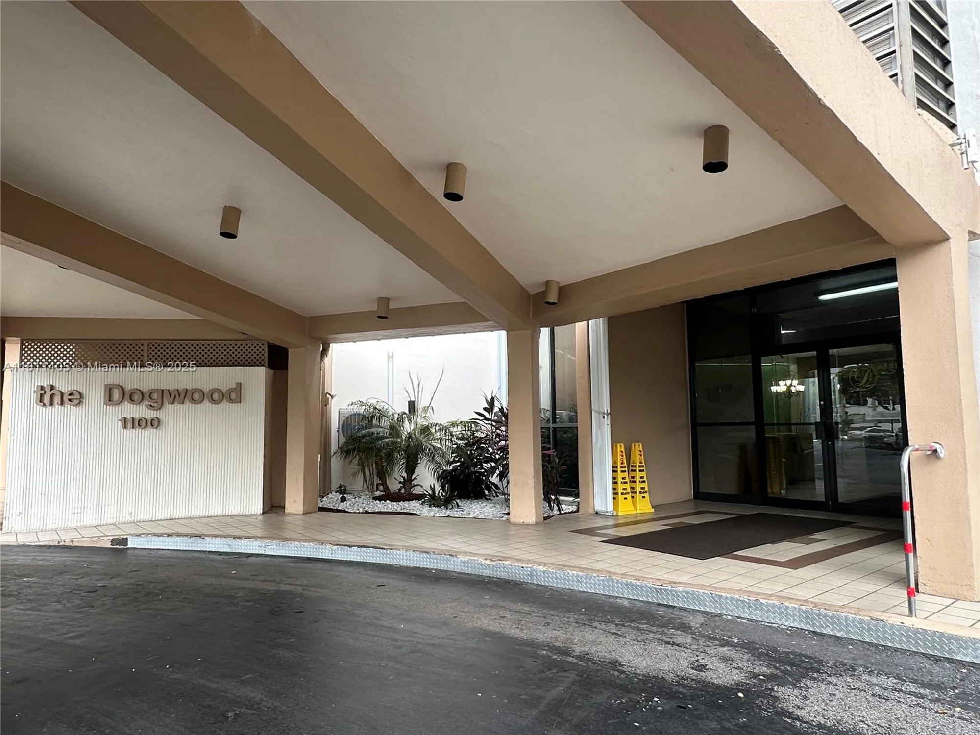 Property Slideshow image 2 of 43 | 1100 saint charles pl 411, Pembroke Pines, FL, 33026