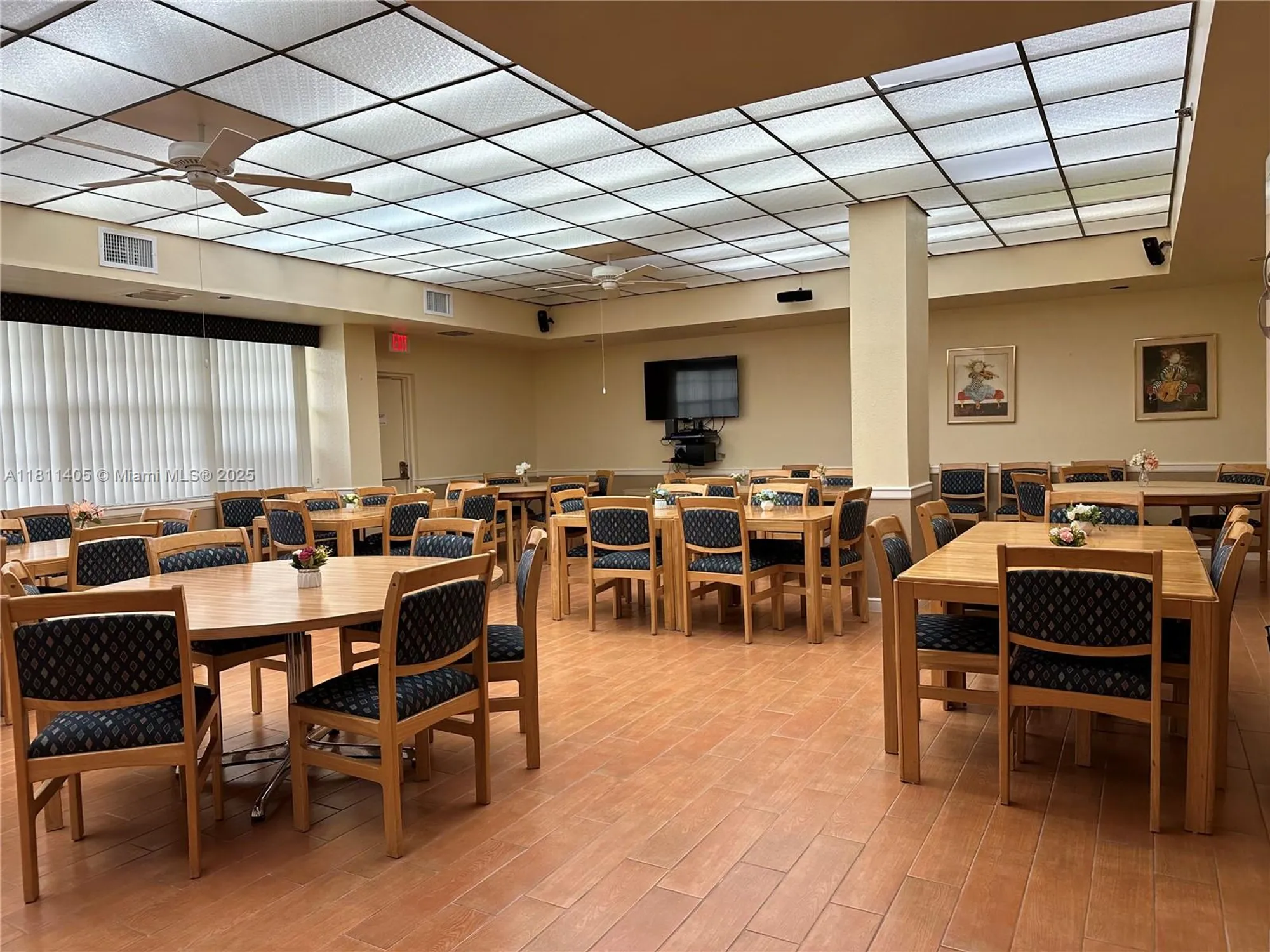 Property Slideshow image 31 of 43 | 1100 saint charles pl 411, Pembroke Pines, FL, 33026