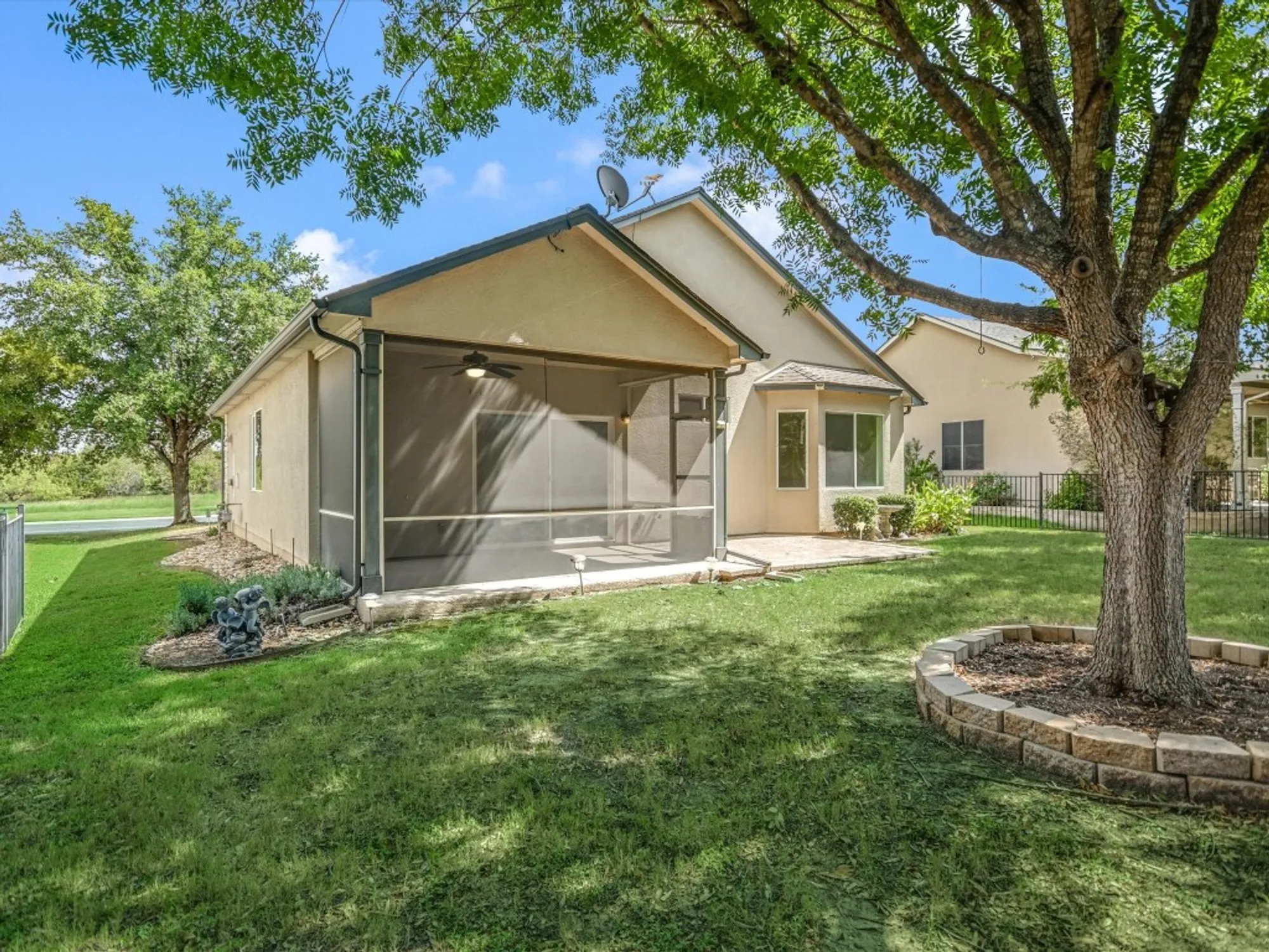 Property Slideshow image 24 of 29 | 708 texas dr, Georgetown, TX, 78633