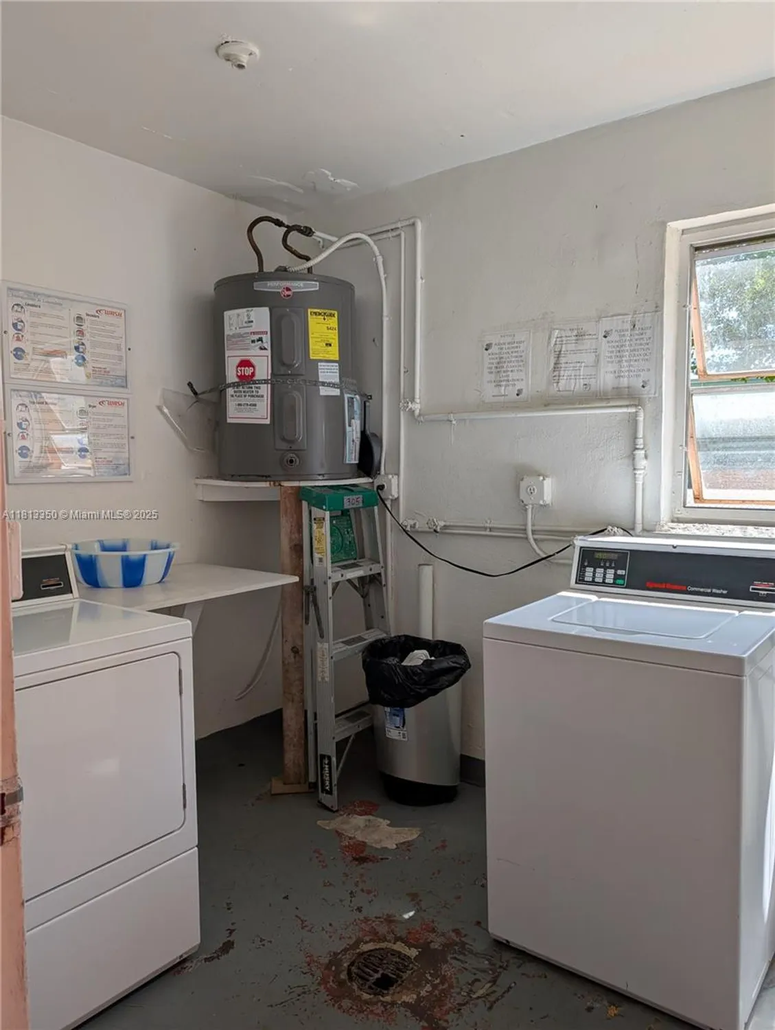 Property Slideshow image 14 of 16 | 19080 ne 3rd ct 311, Miami, FL, 33179