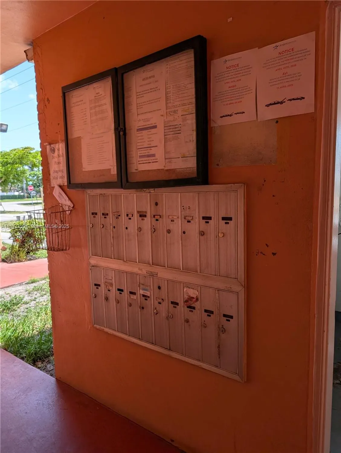 Property Slideshow image 15 of 16 | 19080 ne 3rd ct 311, Miami, FL, 33179