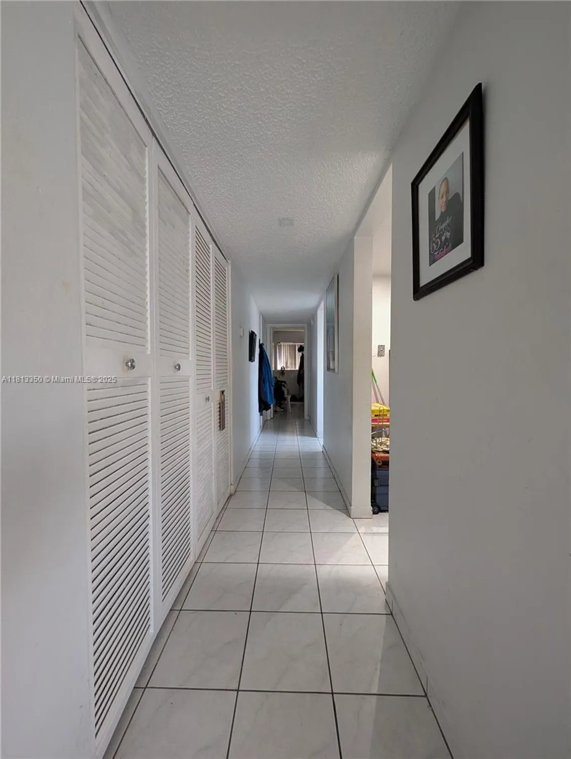 Property Slideshow image 5 of 16 | 19080 ne 3rd ct 311, Miami, FL, 33179