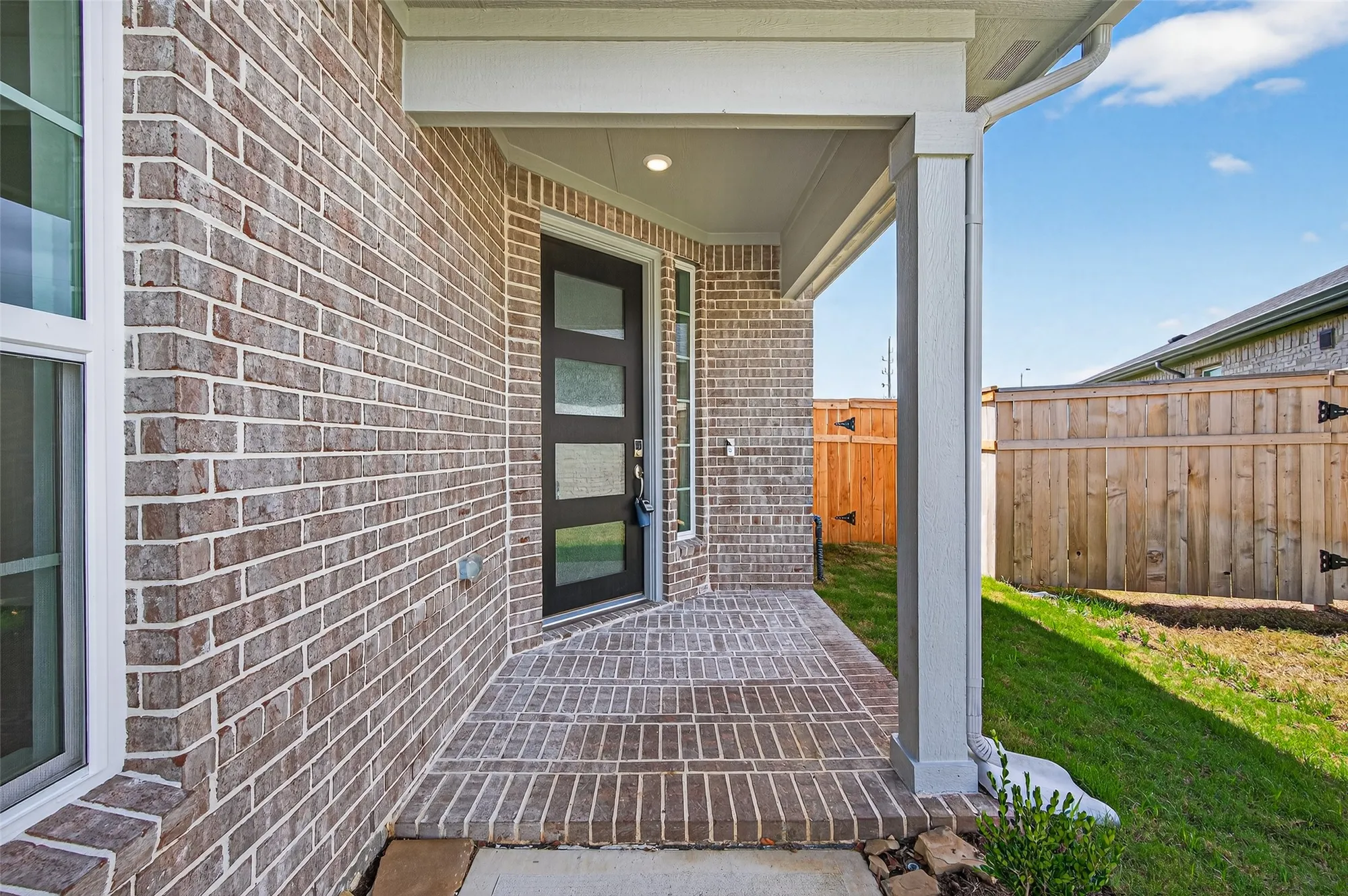 Property Slideshow image 4 of 33 | 4702 rustic grove ln, Fulshear, TX, 77441