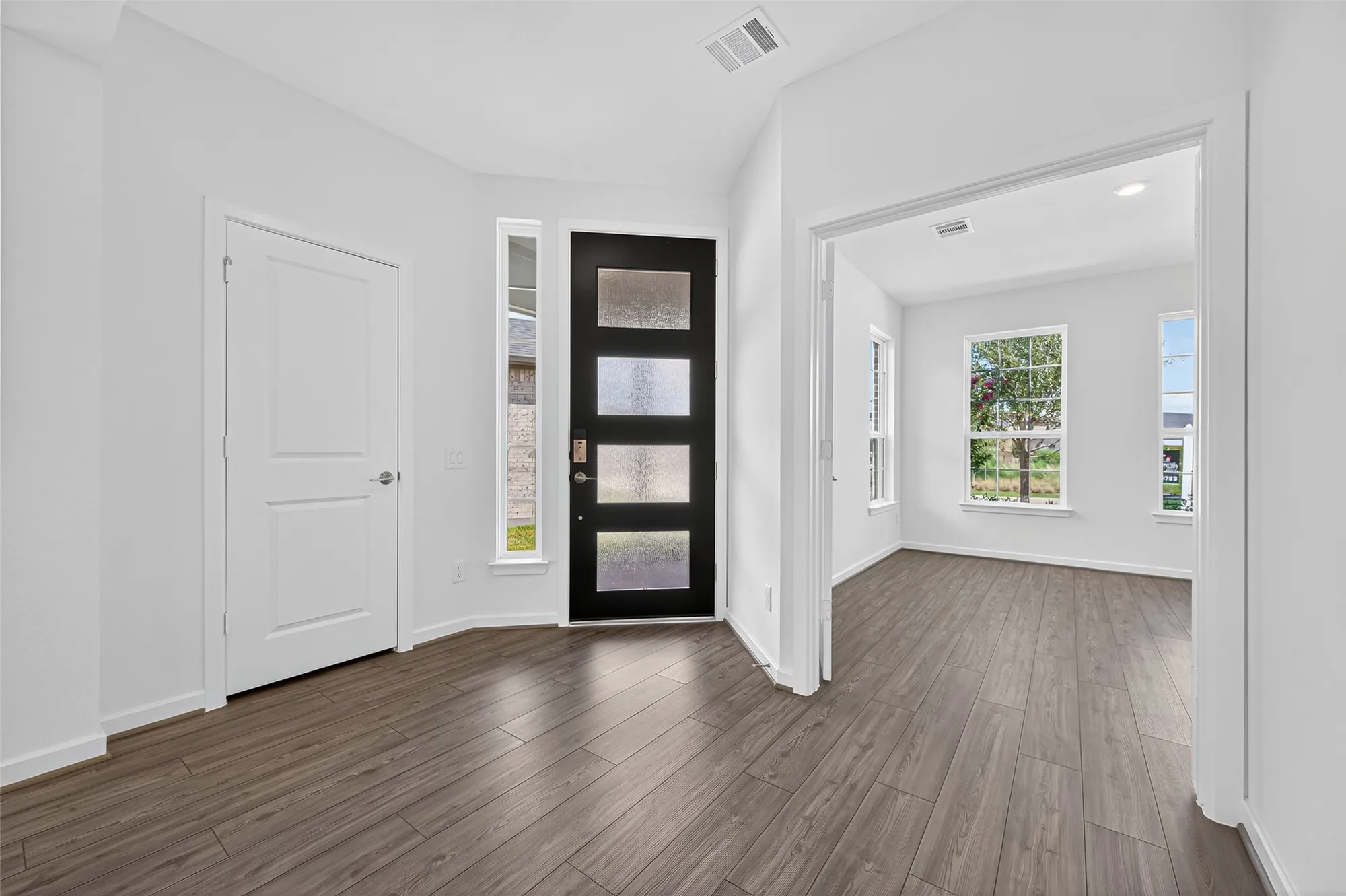 Property Slideshow image 5 of 33 | 4702 rustic grove ln, Fulshear, TX, 77441