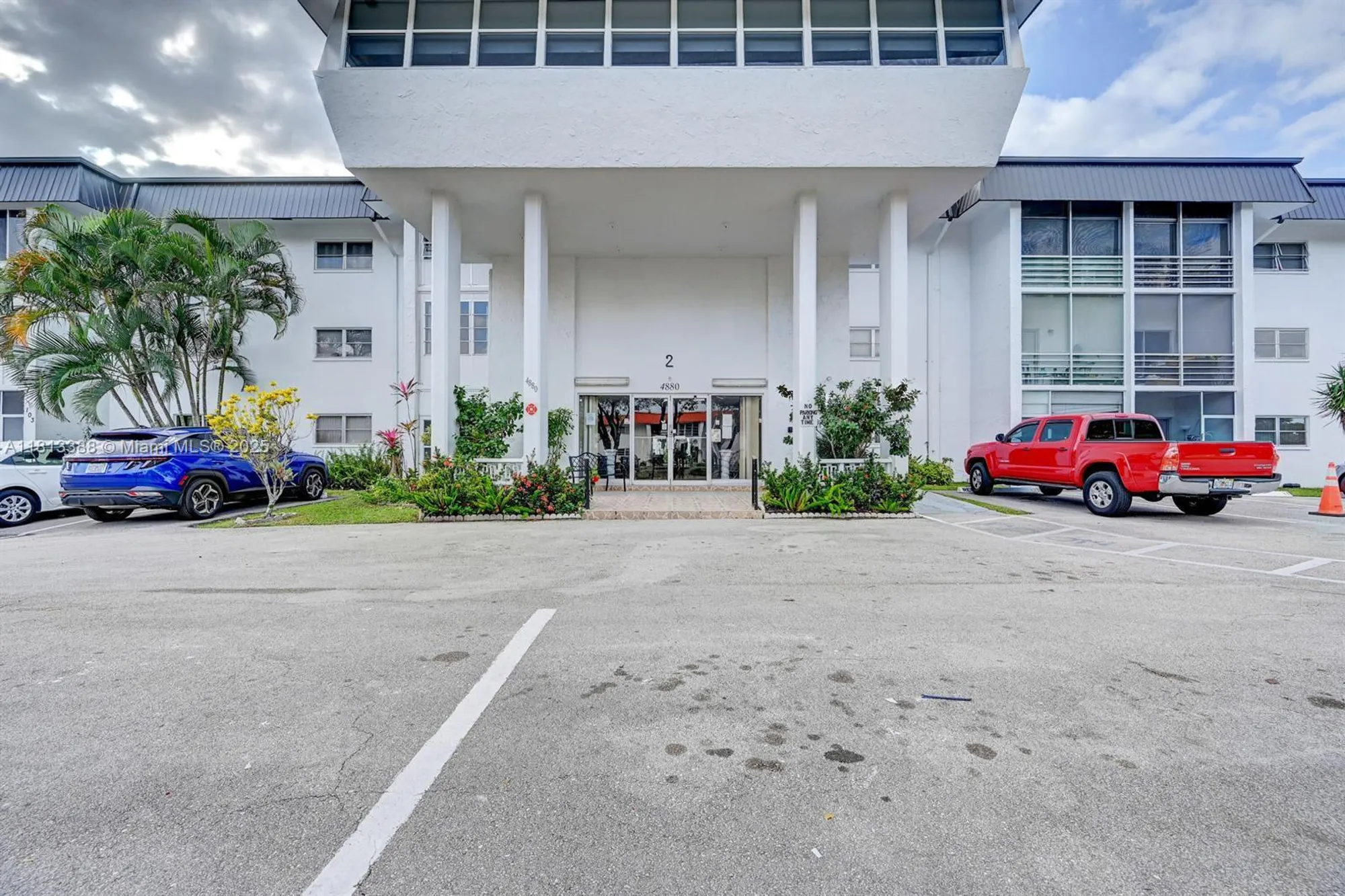 Property Slideshow image 1 of 43 | 4880 nw 22nd st apt 207, Lauderhill, FL, 33313