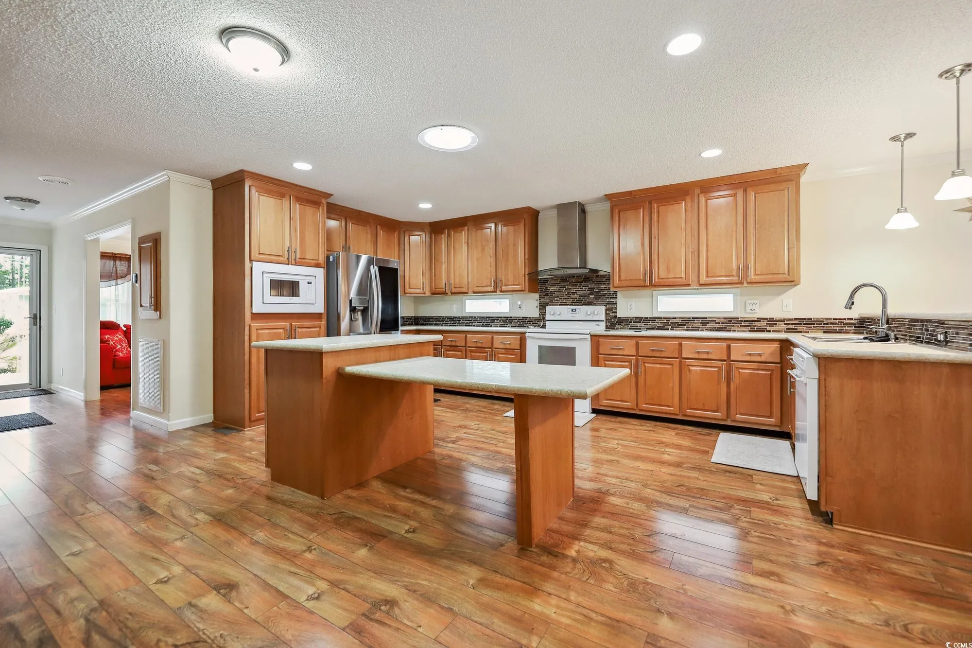 Property Slideshow image 6 of 27 | 263 walden lake rd, Conway, SC, 29526