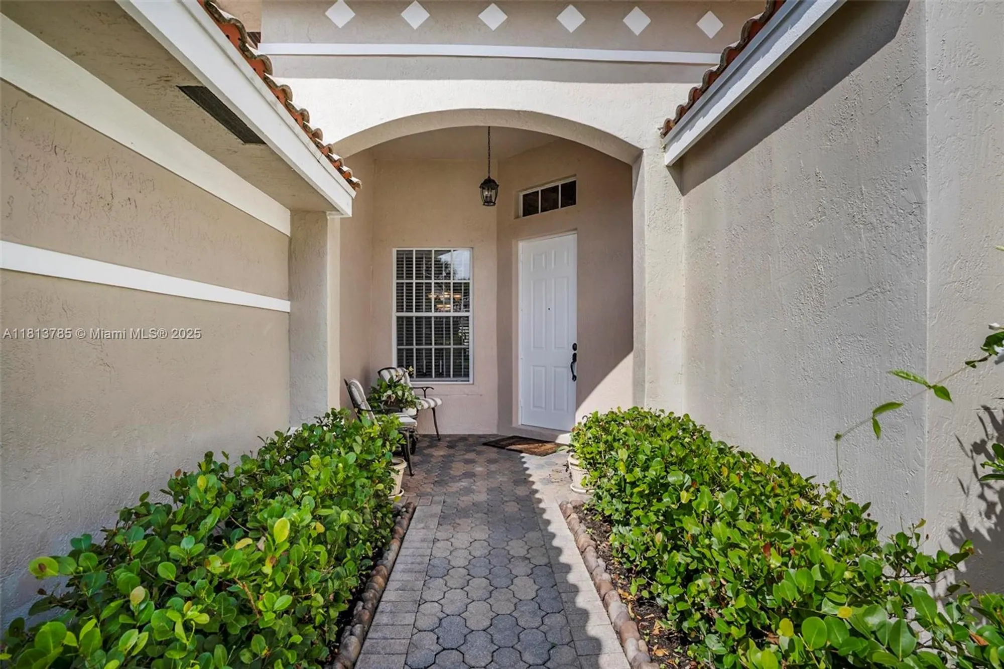 Property Slideshow image 3 of 32 | 6569 jog estates ln, Boynton Beach, FL, 33437