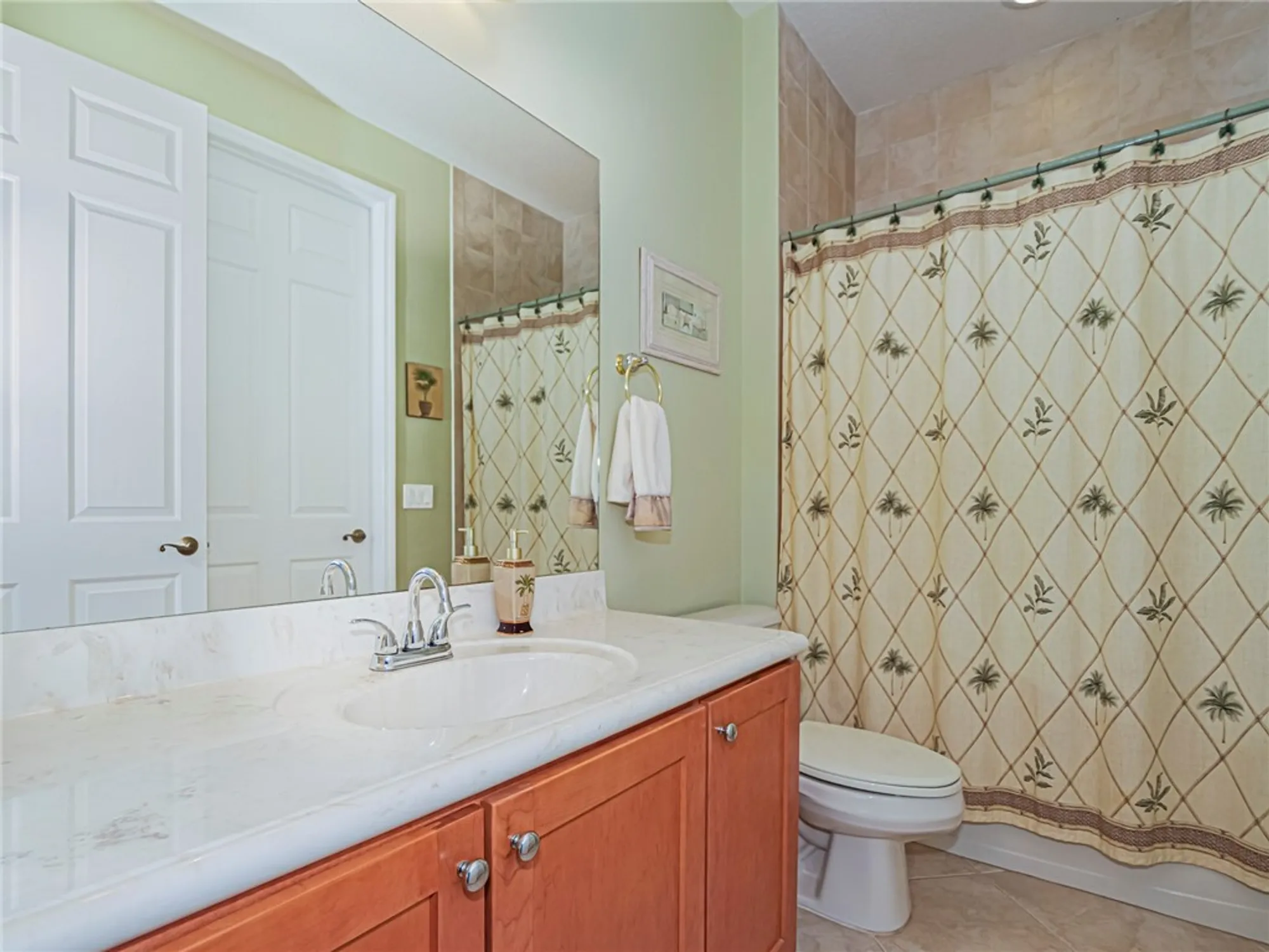 Property Slideshow image 18 of 35 | 6480 oxford cir unit 103c, Vero Beach, FL, 32966