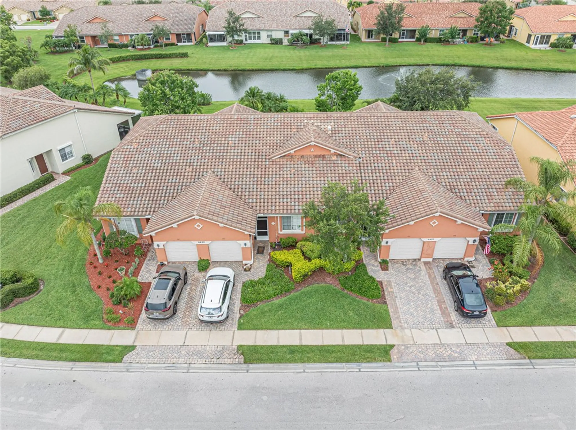 Property Slideshow image 25 of 35 | 6480 oxford cir unit 103c, Vero Beach, FL, 32966