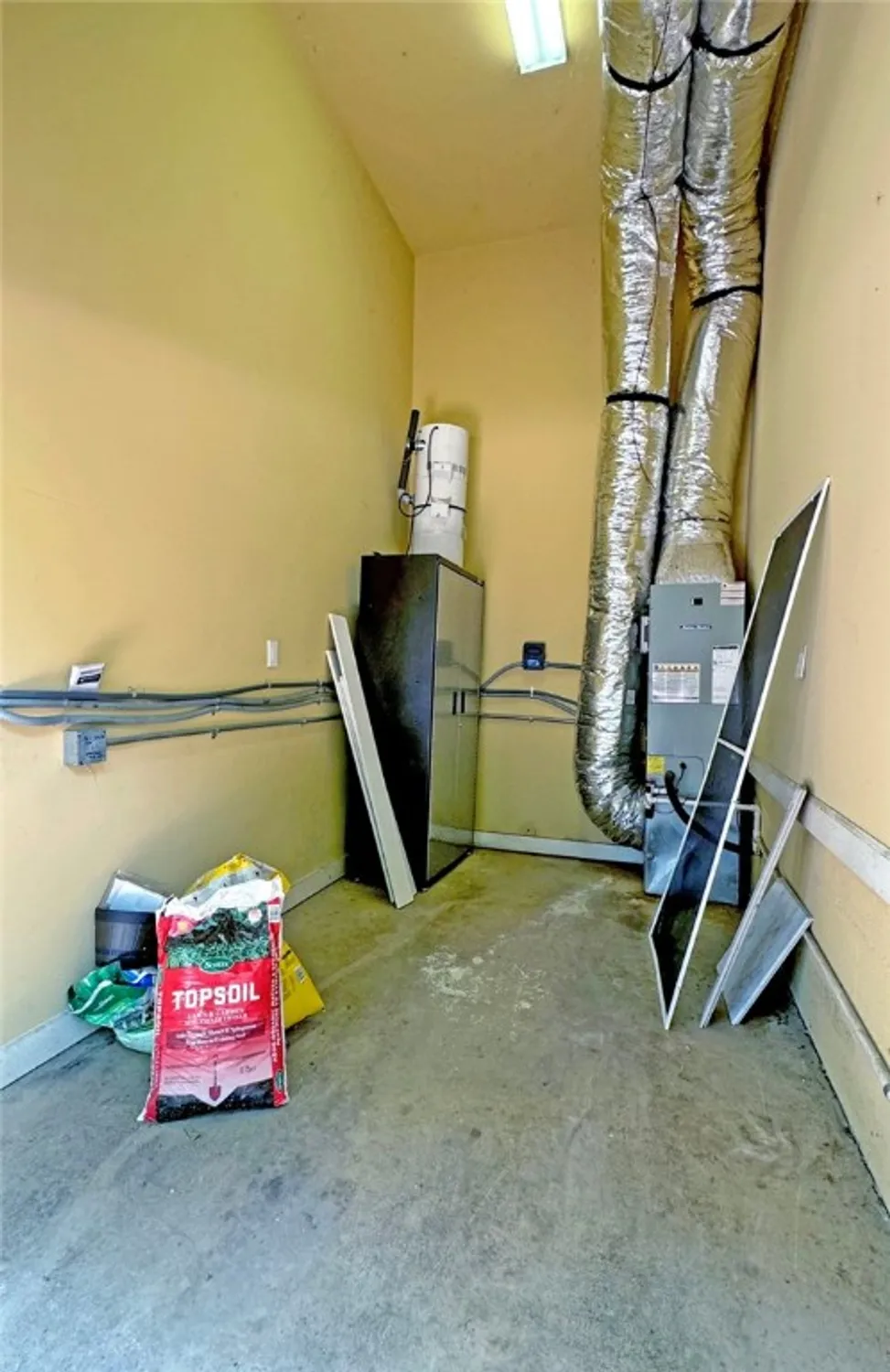 Property Slideshow image 39 of 50 | 1921 miln house rd, Williamsburg, VA, 23185