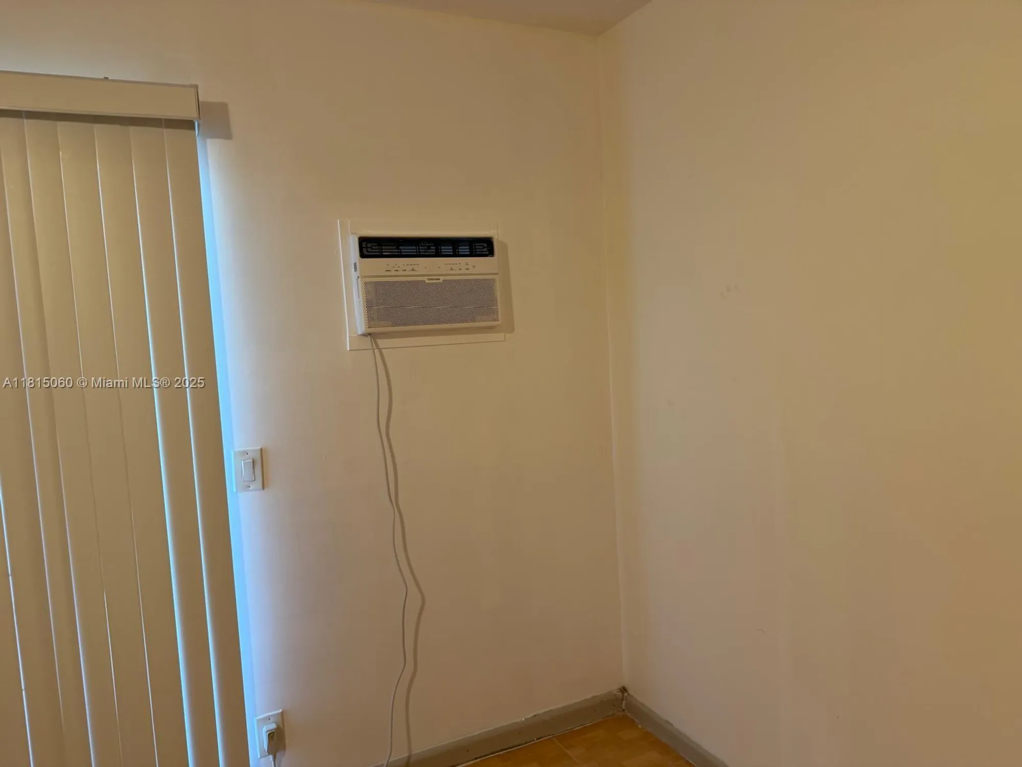 Property Slideshow image 6 of 11 | 217 suffolk f # 217, Boca Raton, FL, 33434